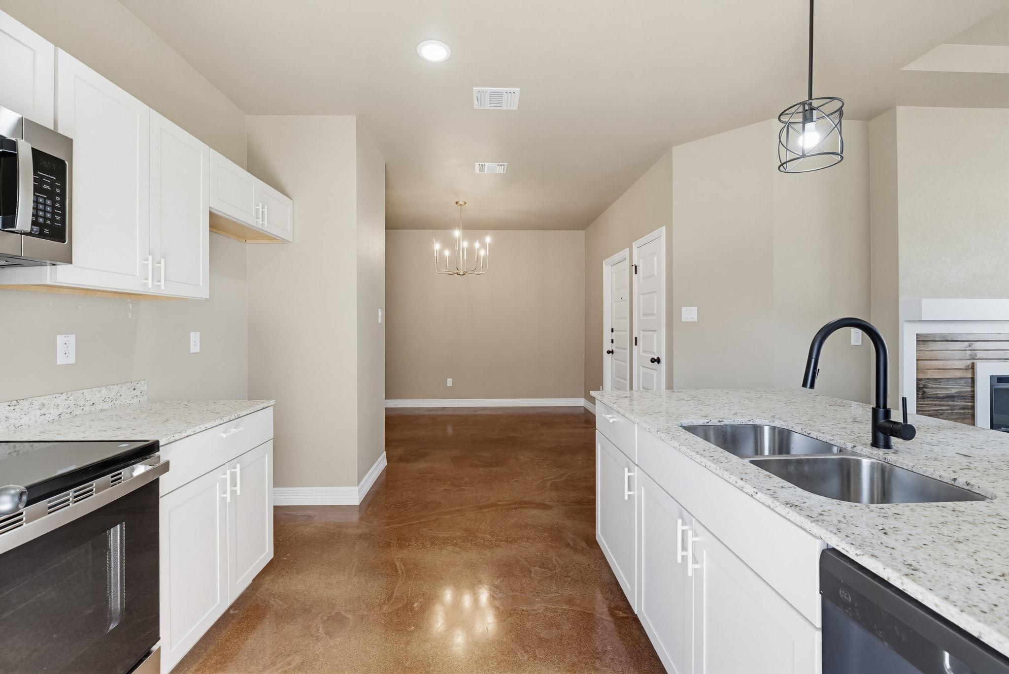 1313 Lone Pine Way, Killeen, TX 76543