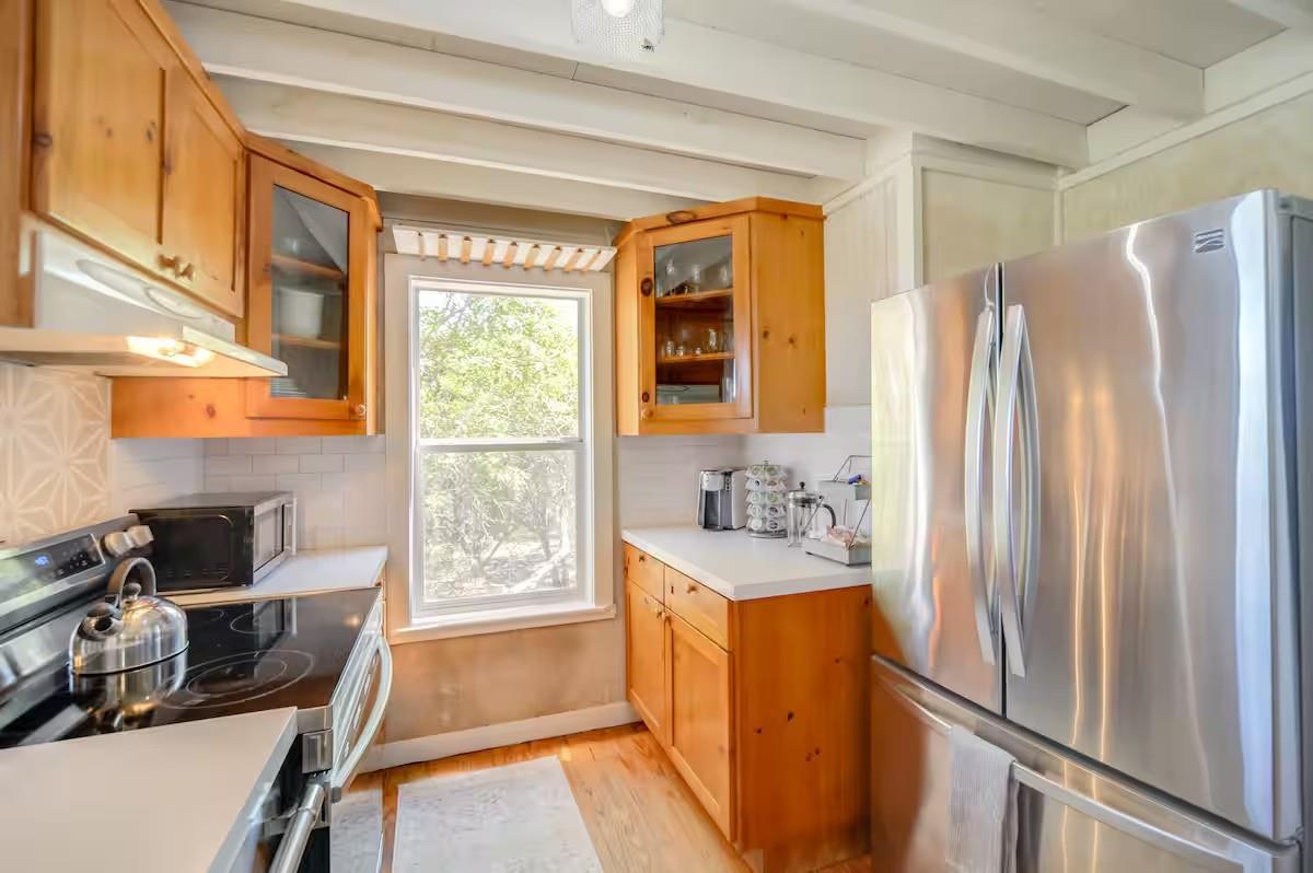 17 September Rdg, Johnson City, TX 78636