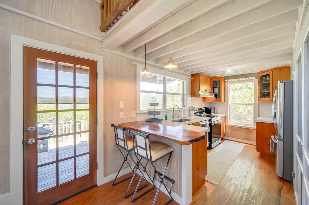 17 September Rdg, Johnson City, TX 78636