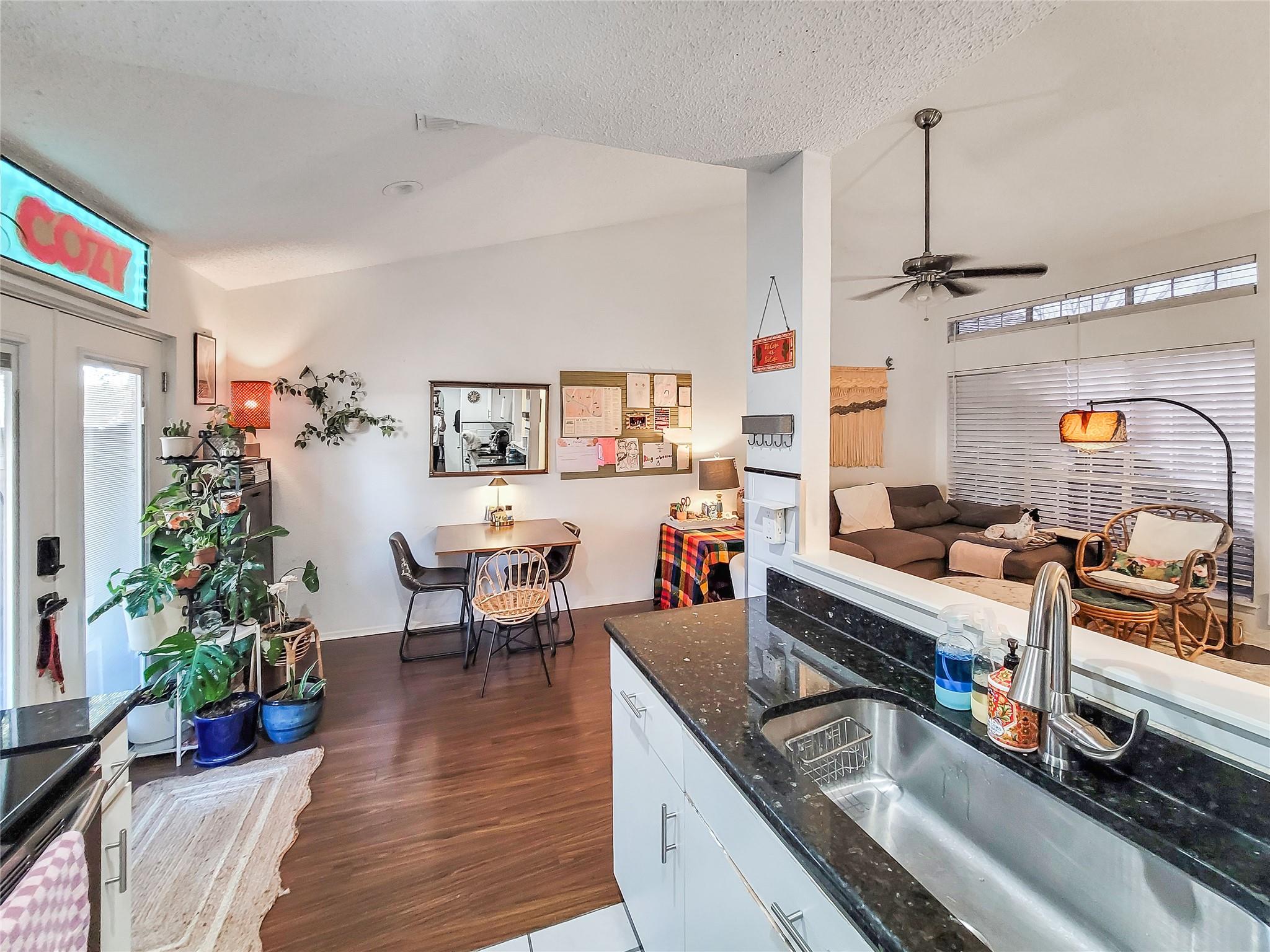 1015 E Yager Ln # 9, Austin, TX 78753