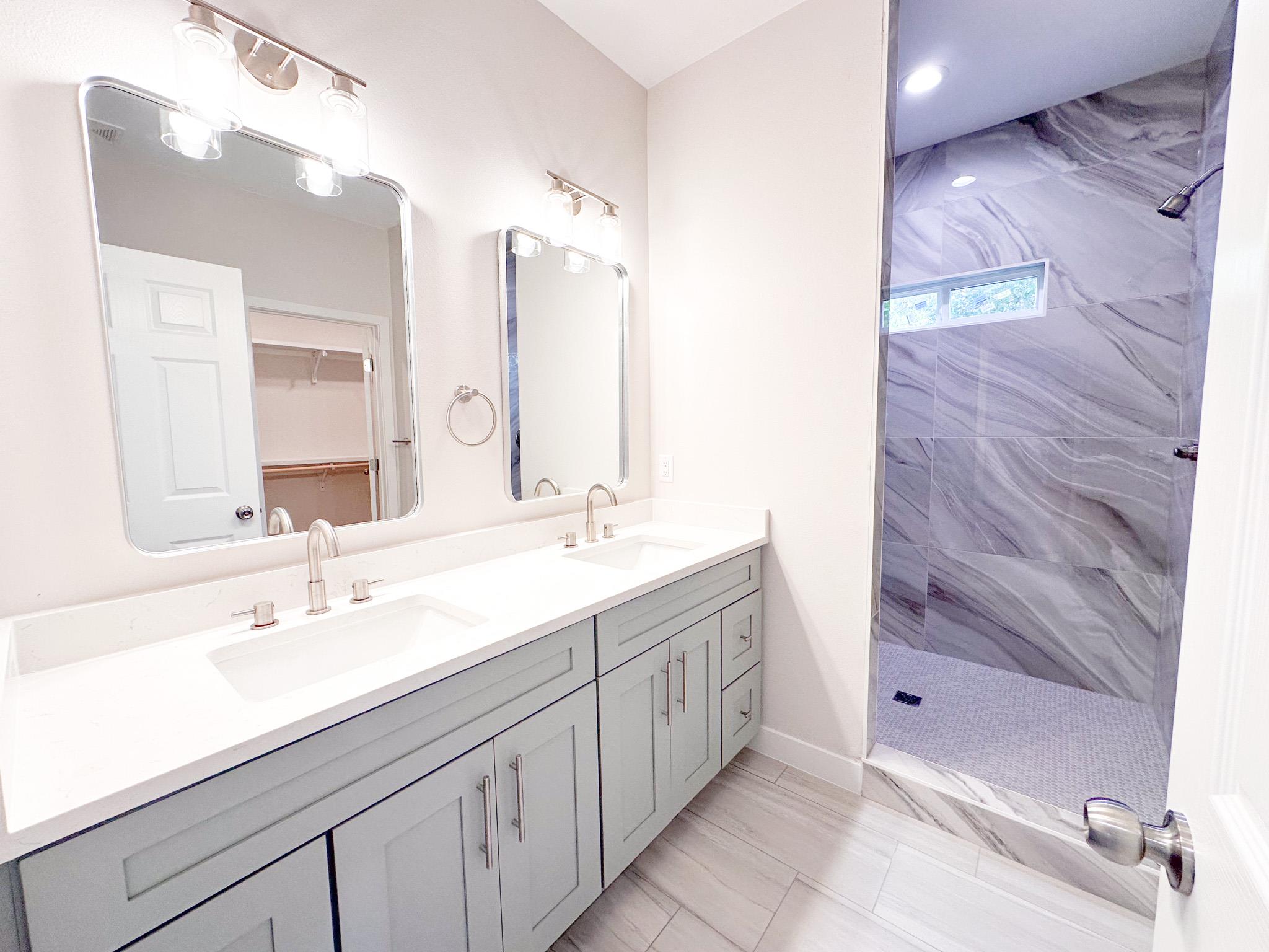 817 5th St, Lockhart, TX 78644