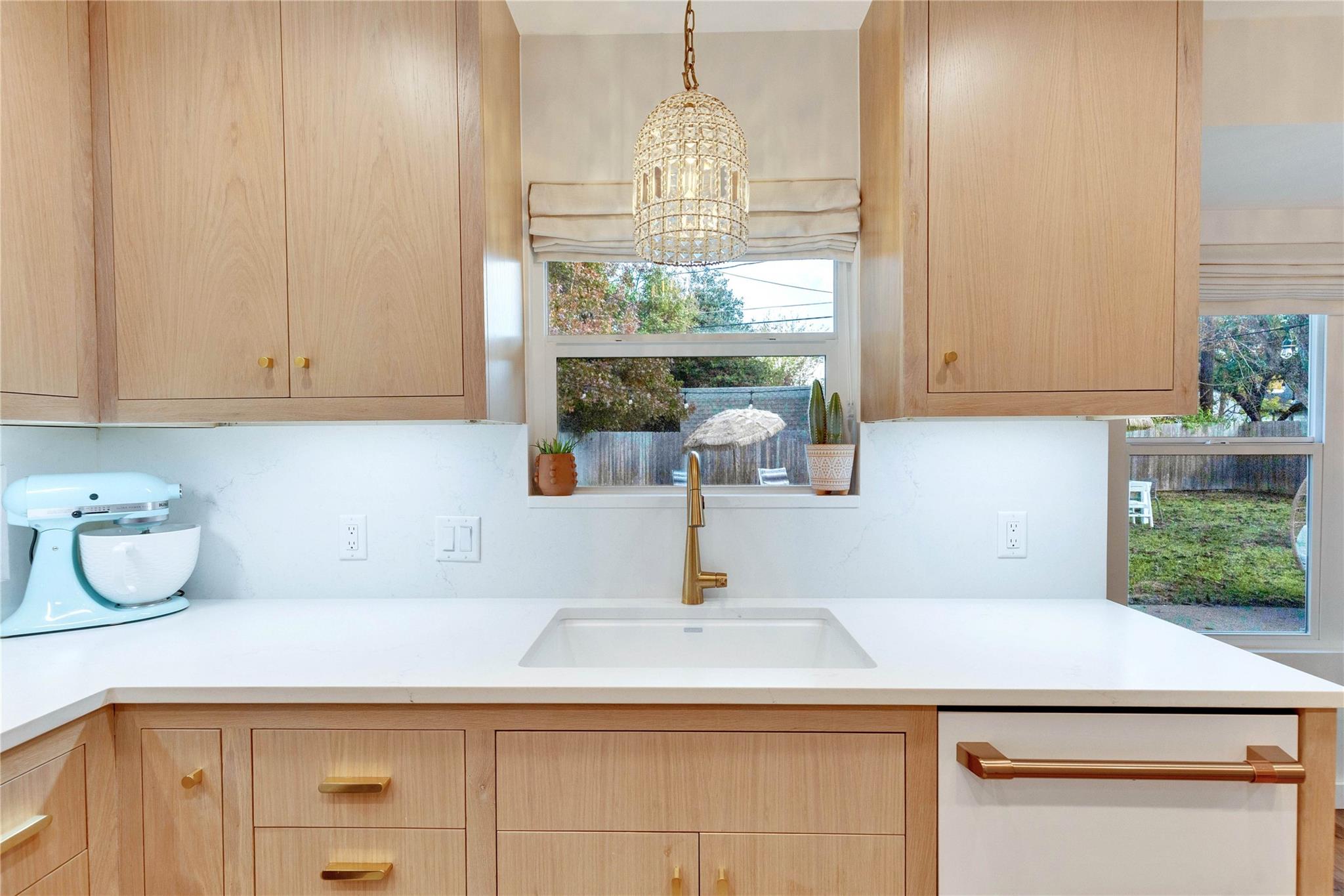 2108 Wooten Dr, Austin, TX 78757