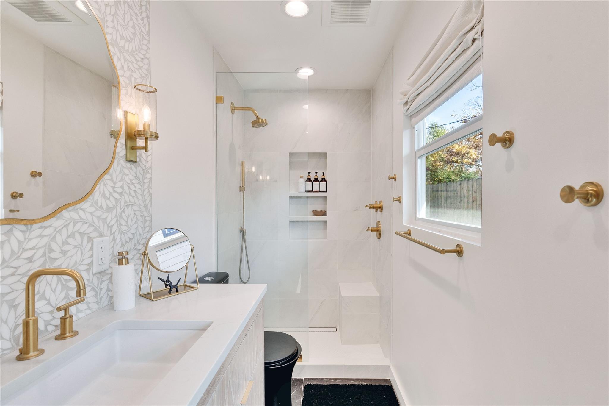 2108 Wooten Dr, Austin, TX 78757