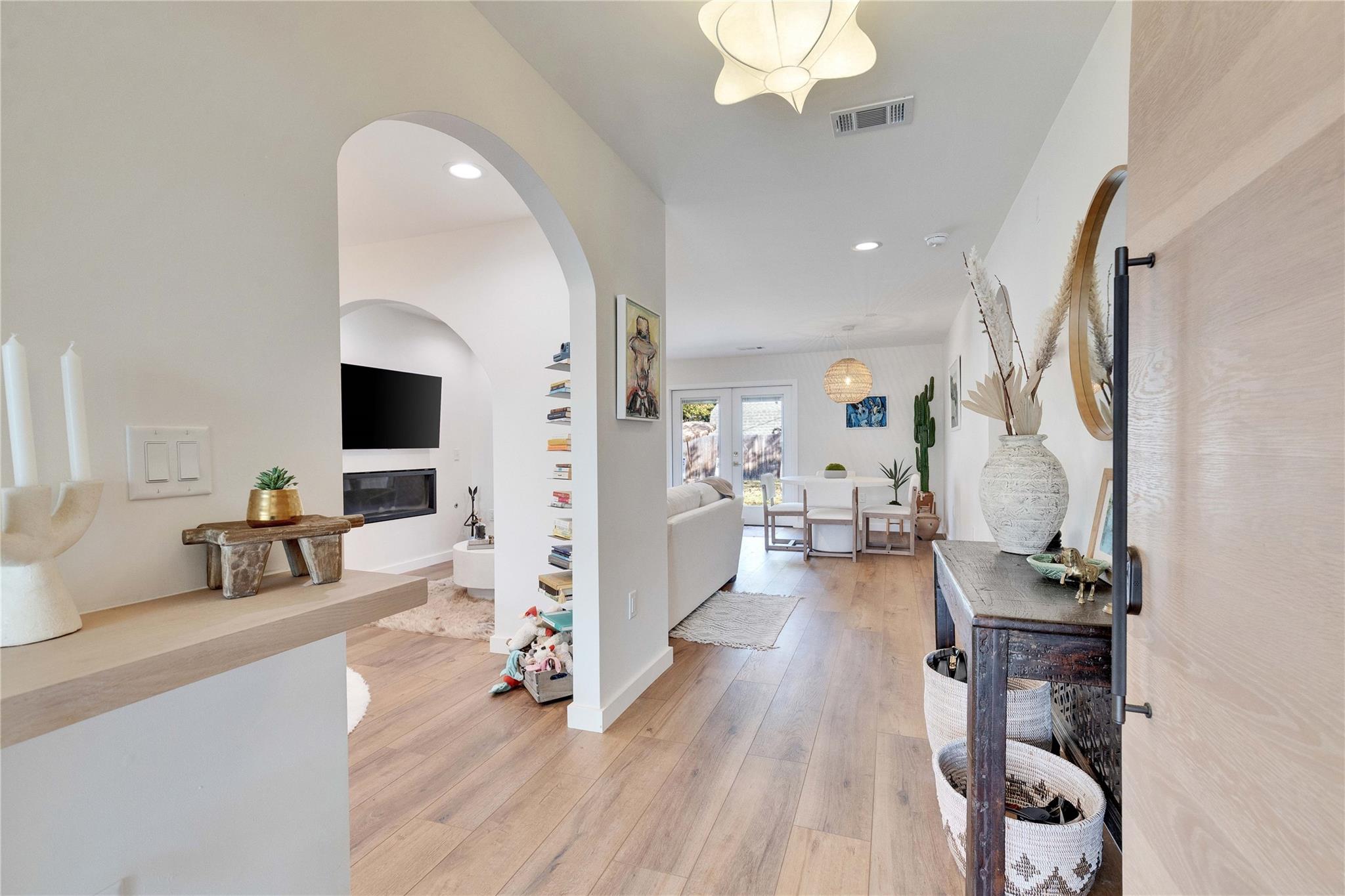 2108 Wooten Dr, Austin, TX 78757