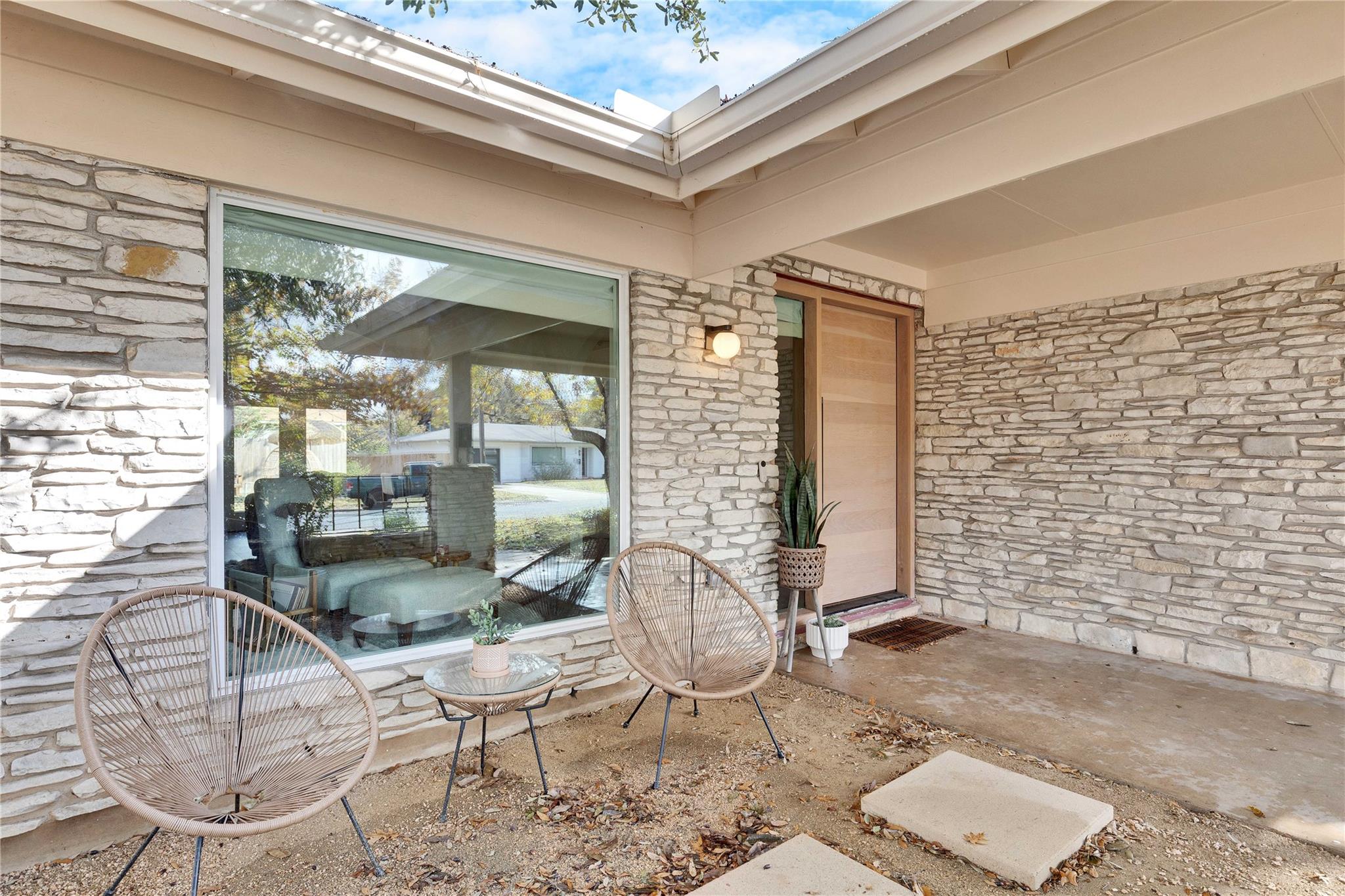 2108 Wooten Dr, Austin, TX 78757