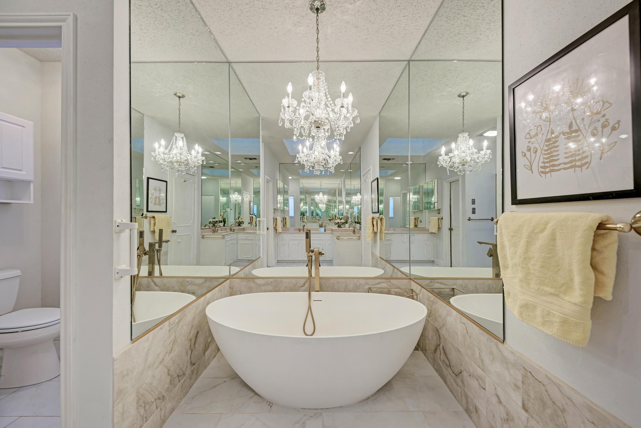 634 Broken Hills Dr, Horseshoe Bay, TX 78657