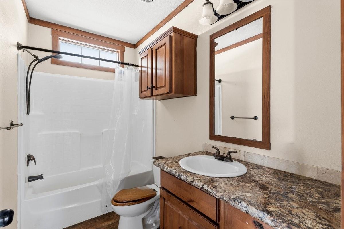 186 La Selva Dr, Elgin, TX 78621