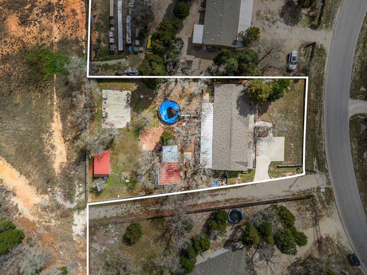 186 La Selva Dr, Elgin, TX 78621