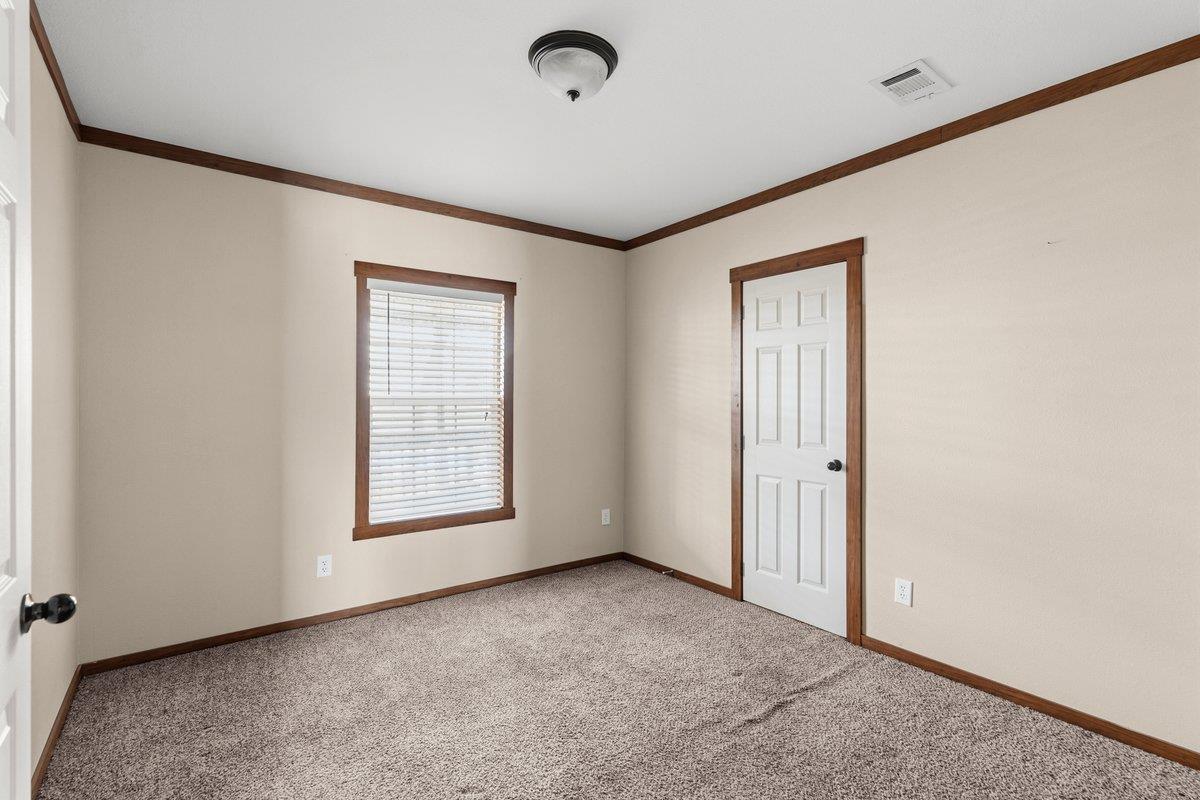 186 La Selva Dr, Elgin, TX 78621