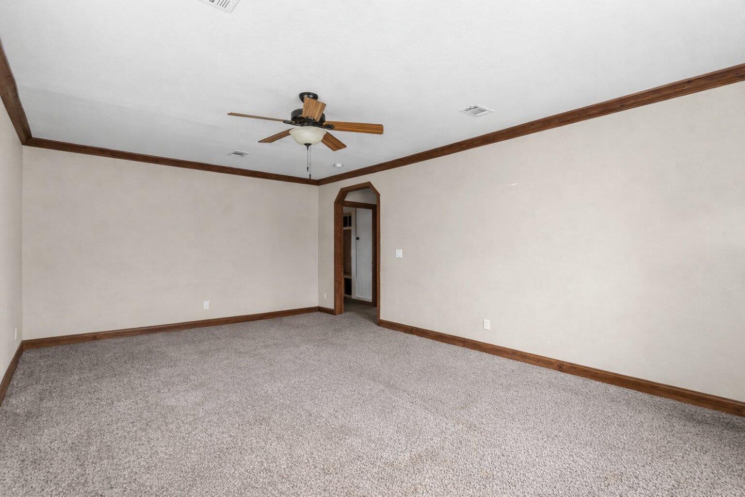 186 La Selva Dr, Elgin, TX 78621