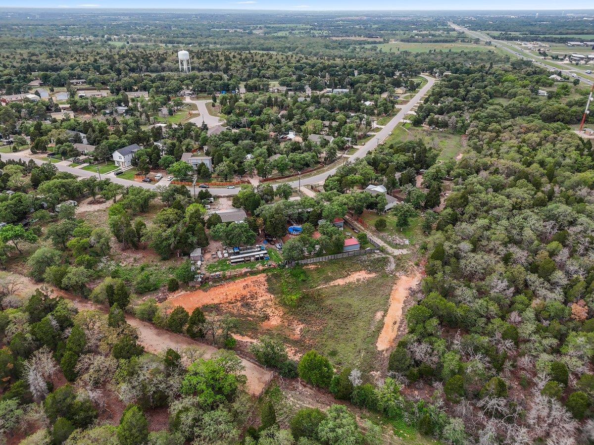 186 La Selva Dr, Elgin, TX 78621