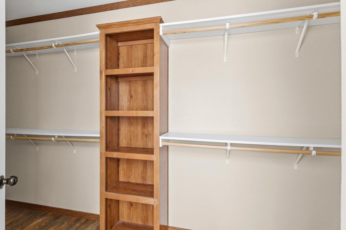 186 La Selva Dr, Elgin, TX 78621