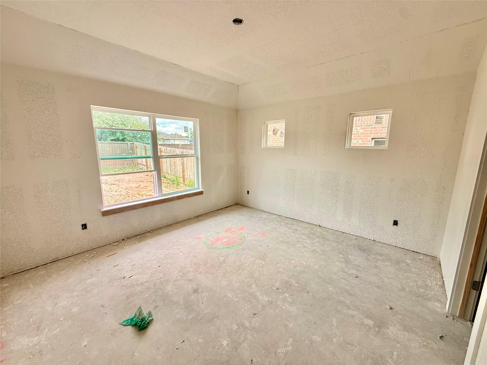 170 Mustang Bnd, Kyle, TX 78640