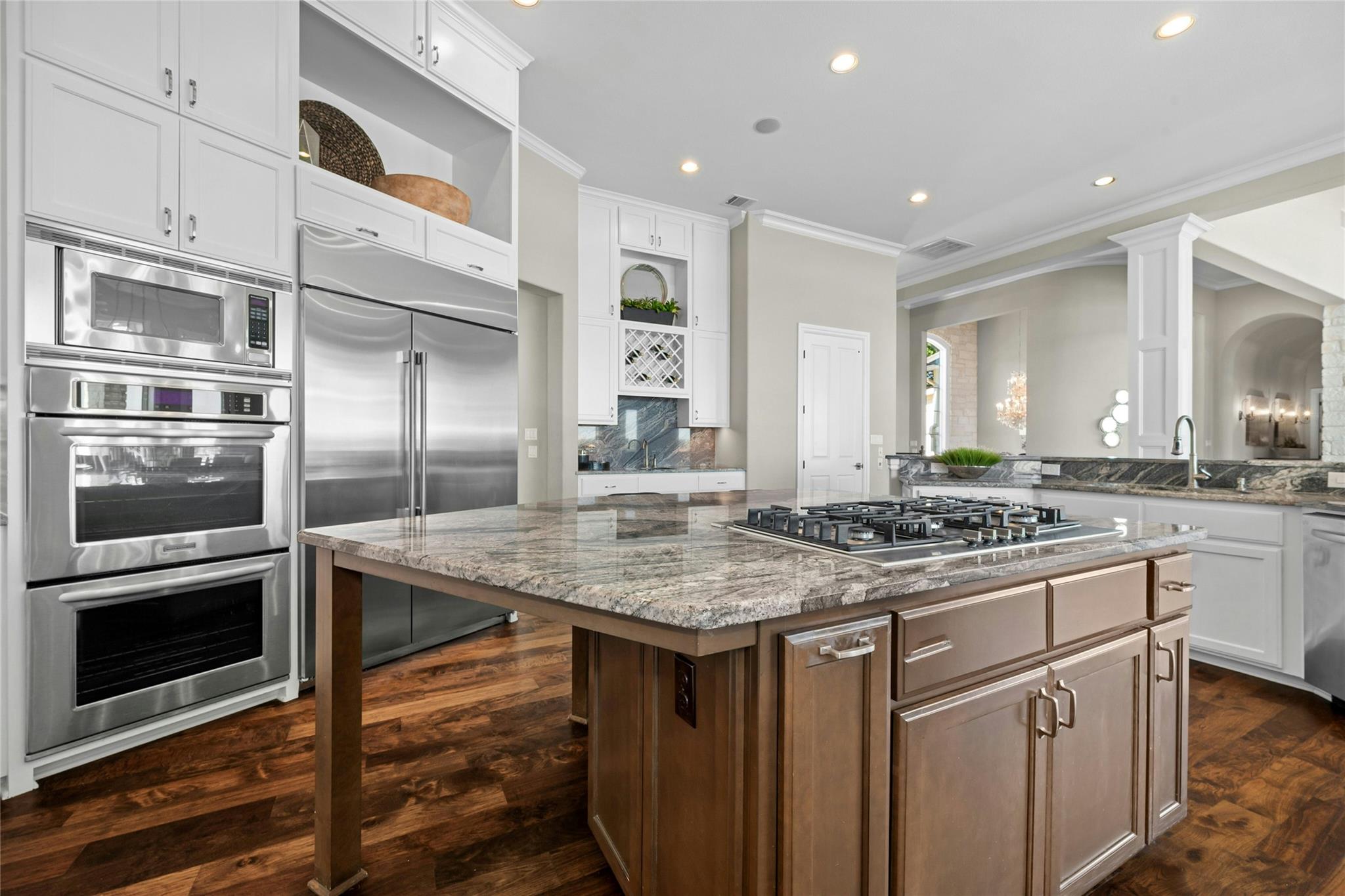 711 Cutlass, Lakeway, TX 78734