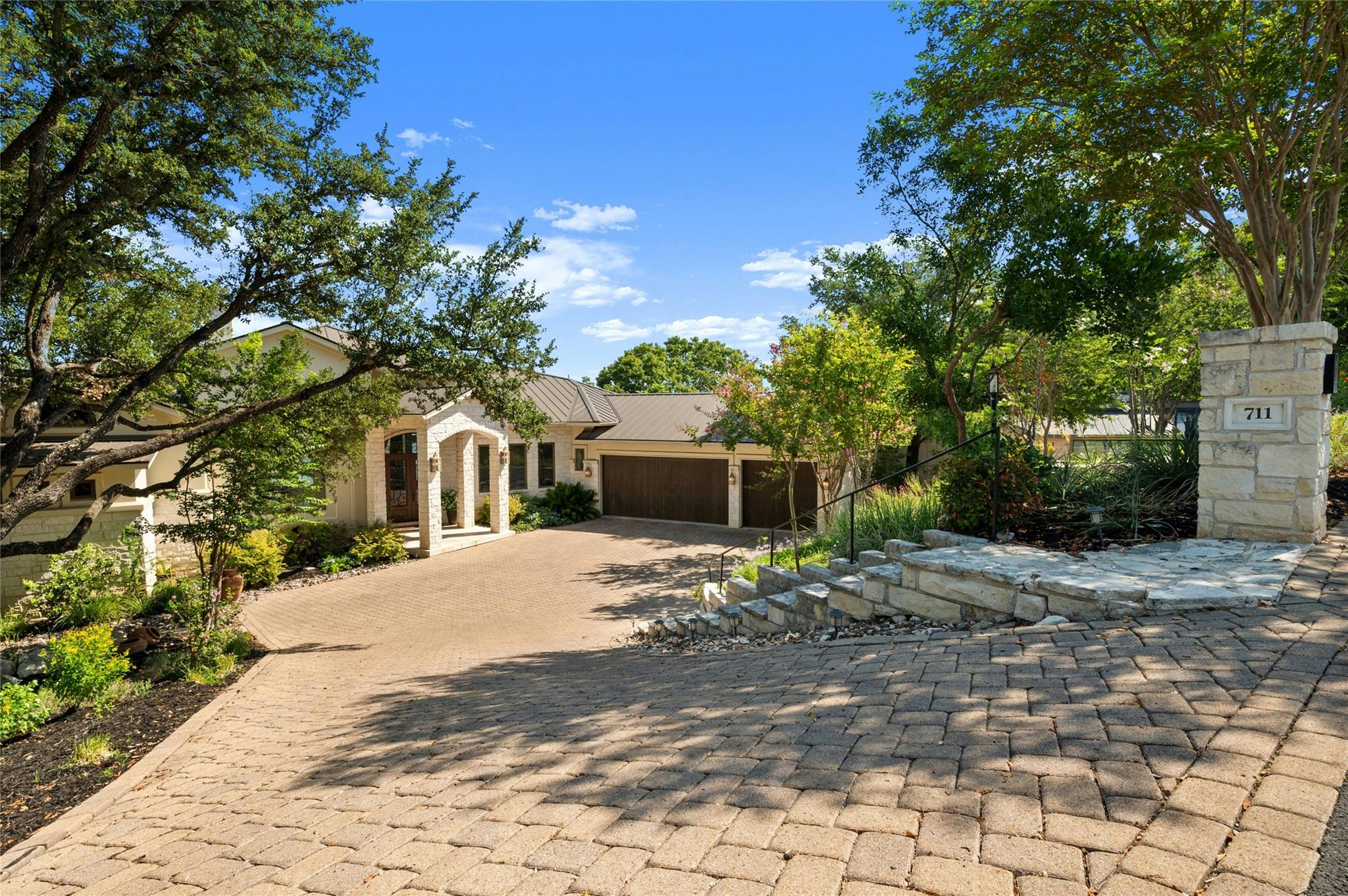 711 Cutlass, Lakeway, TX 78734