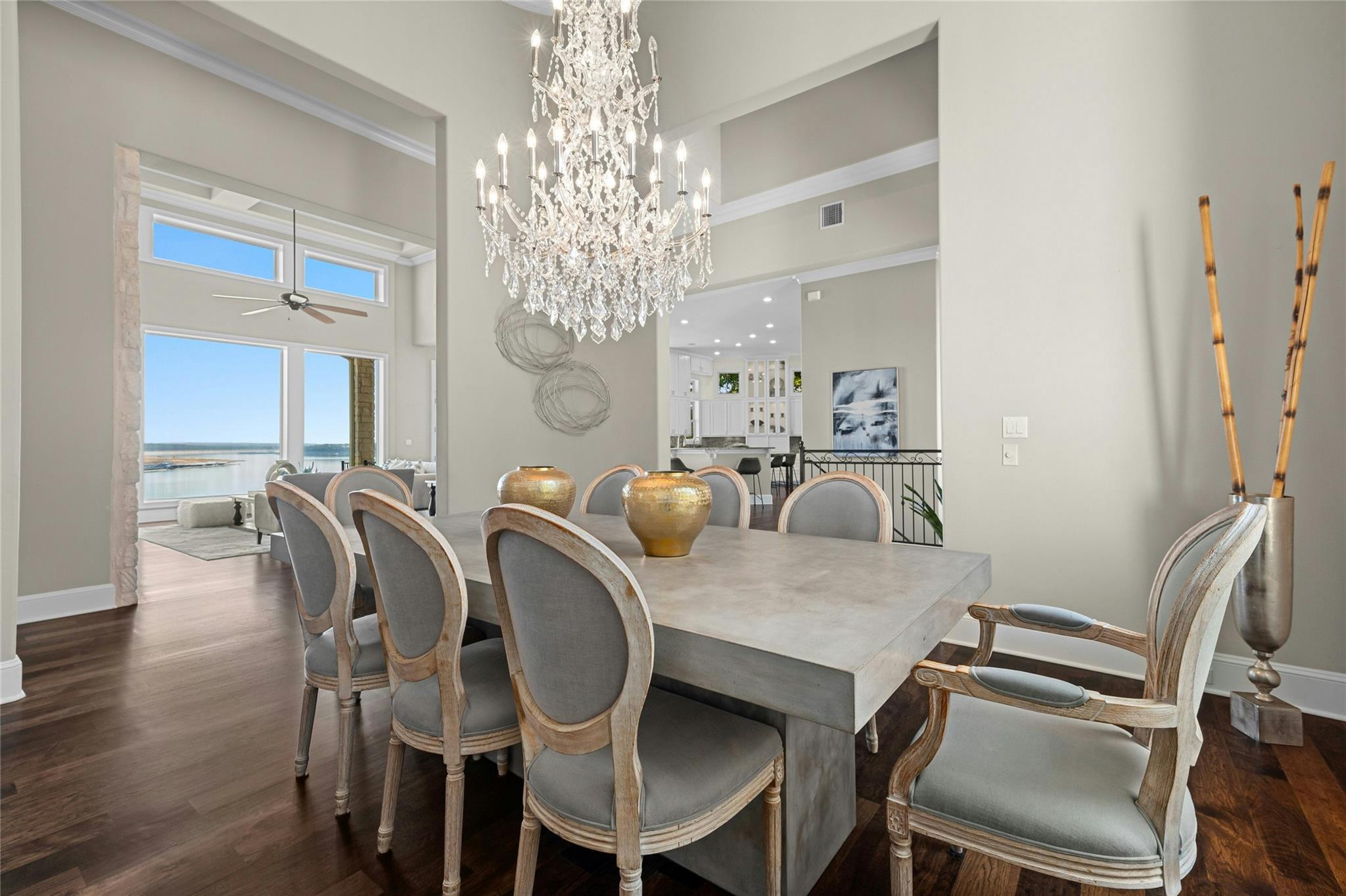 711 Cutlass, Lakeway, TX 78734