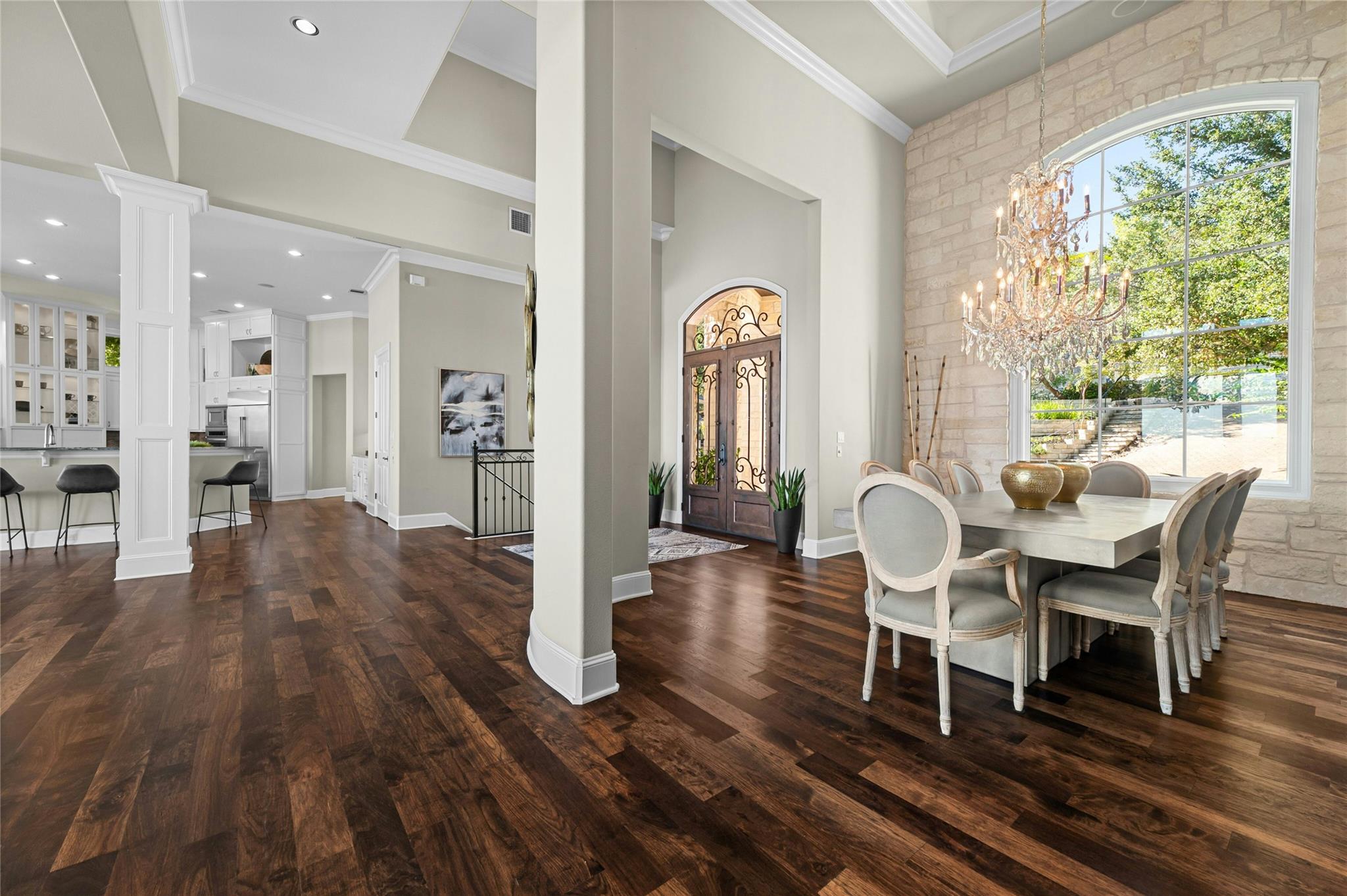 711 Cutlass, Lakeway, TX 78734