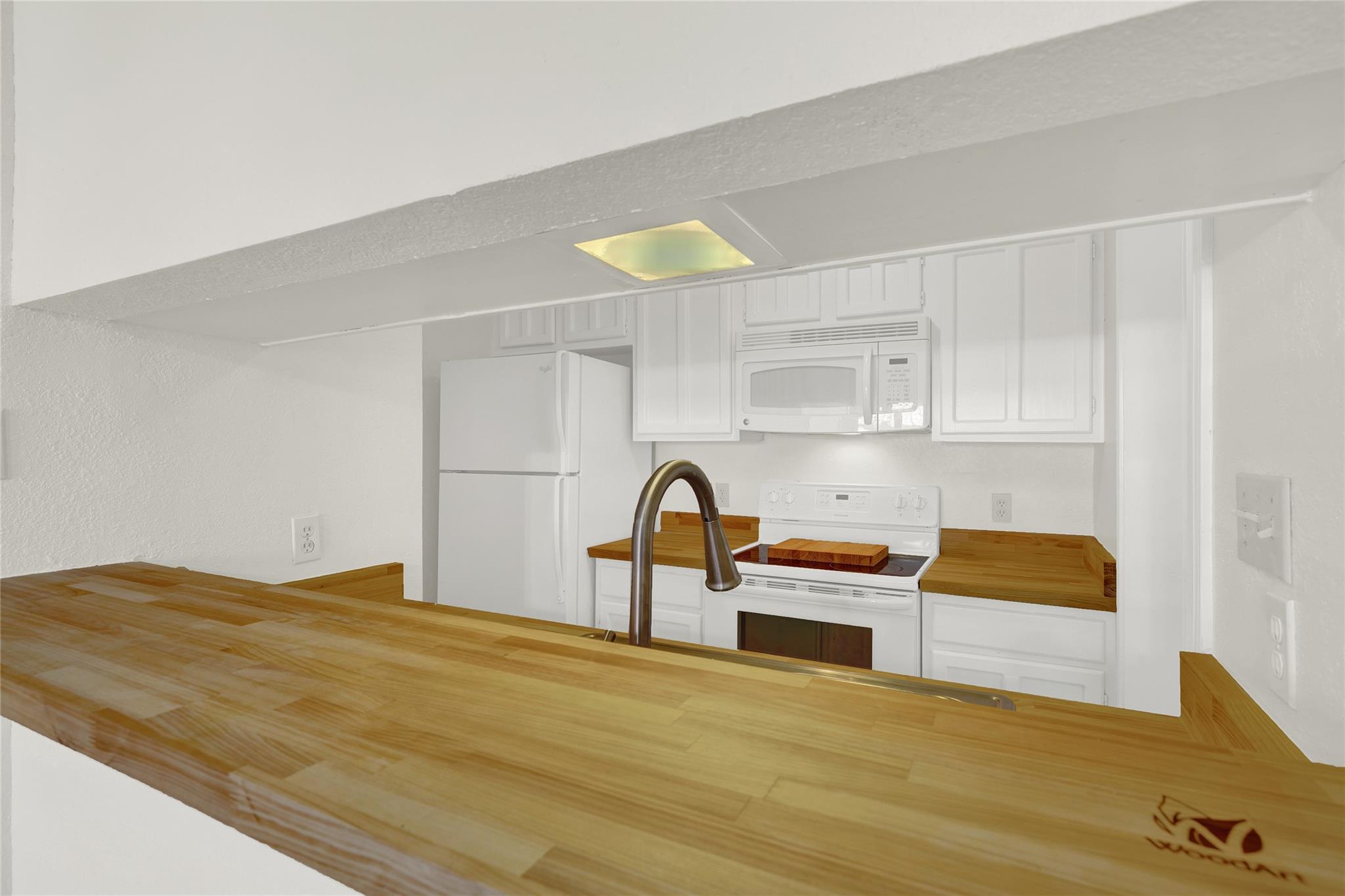 1202 Thorpe Ln # 701, San Marcos, TX 78666