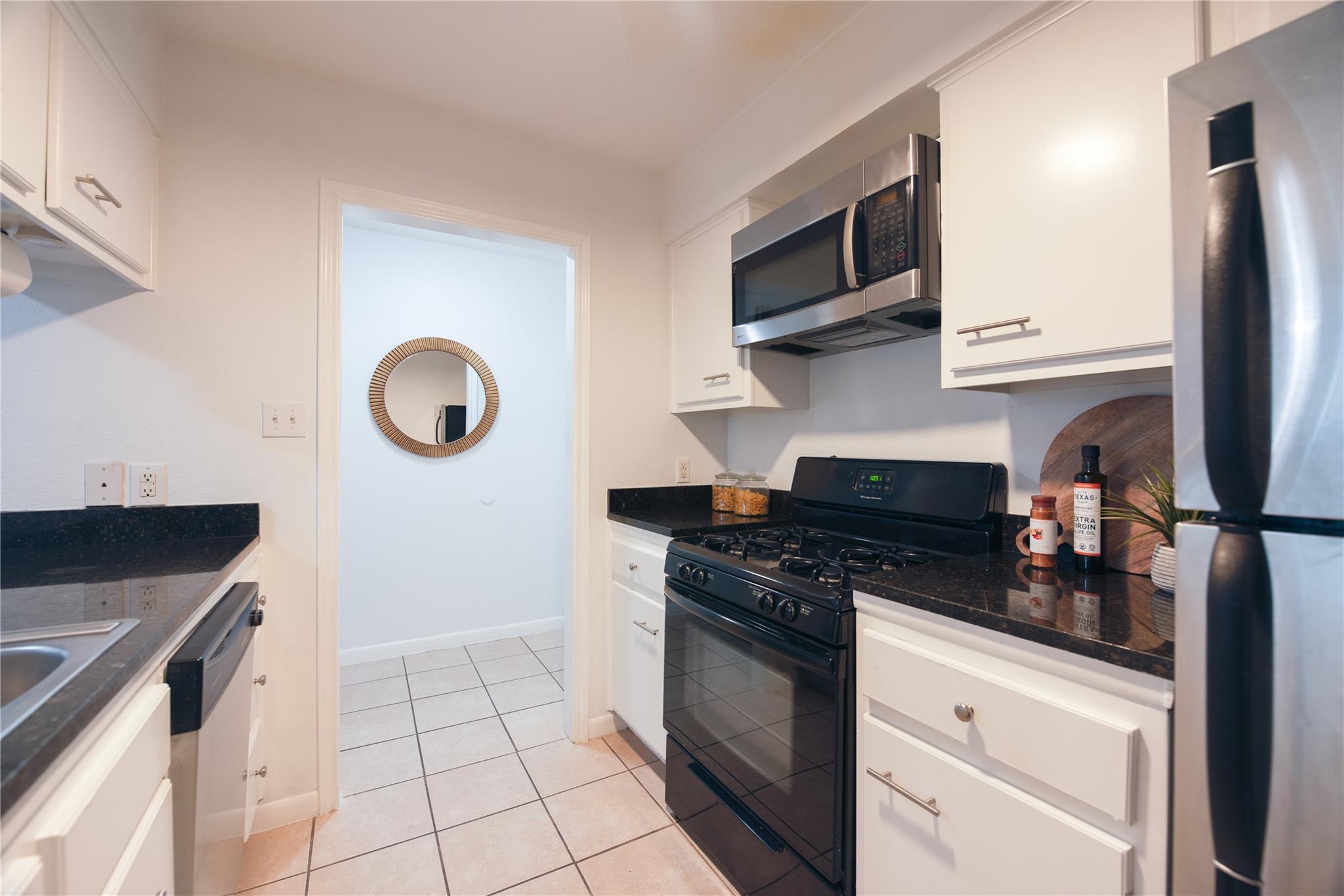 4209 Burnet Rd # 106, Austin, TX 78756