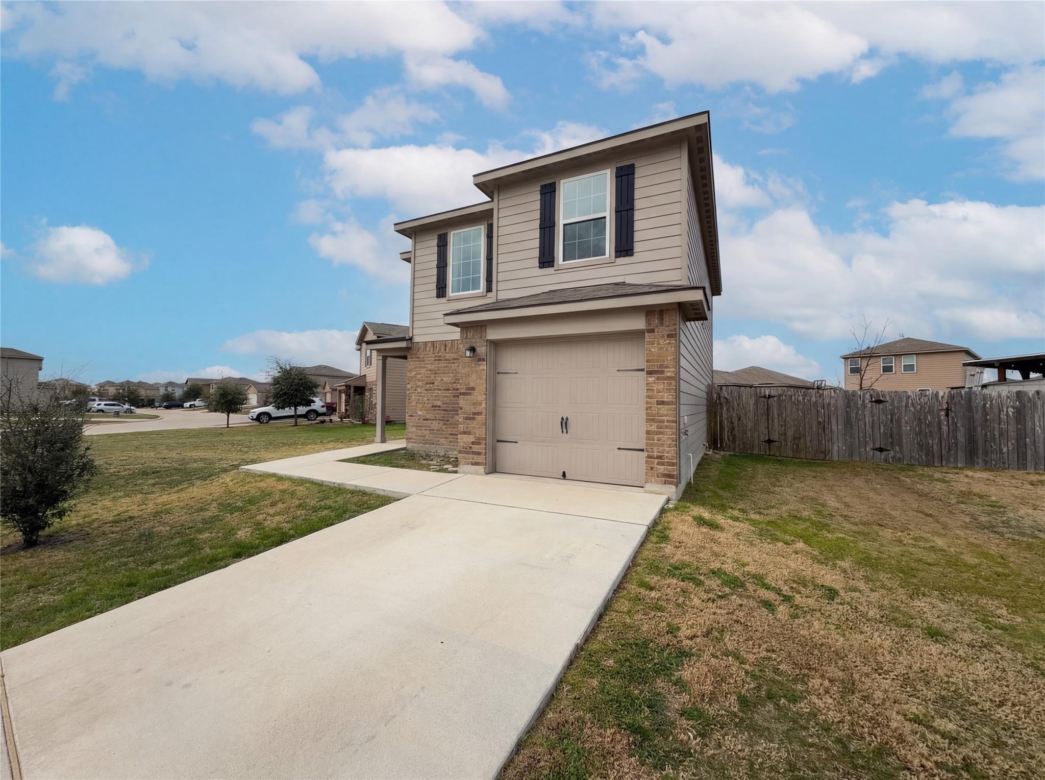 501 Yearwood Ln # 1D, Jarrell, TX 76537