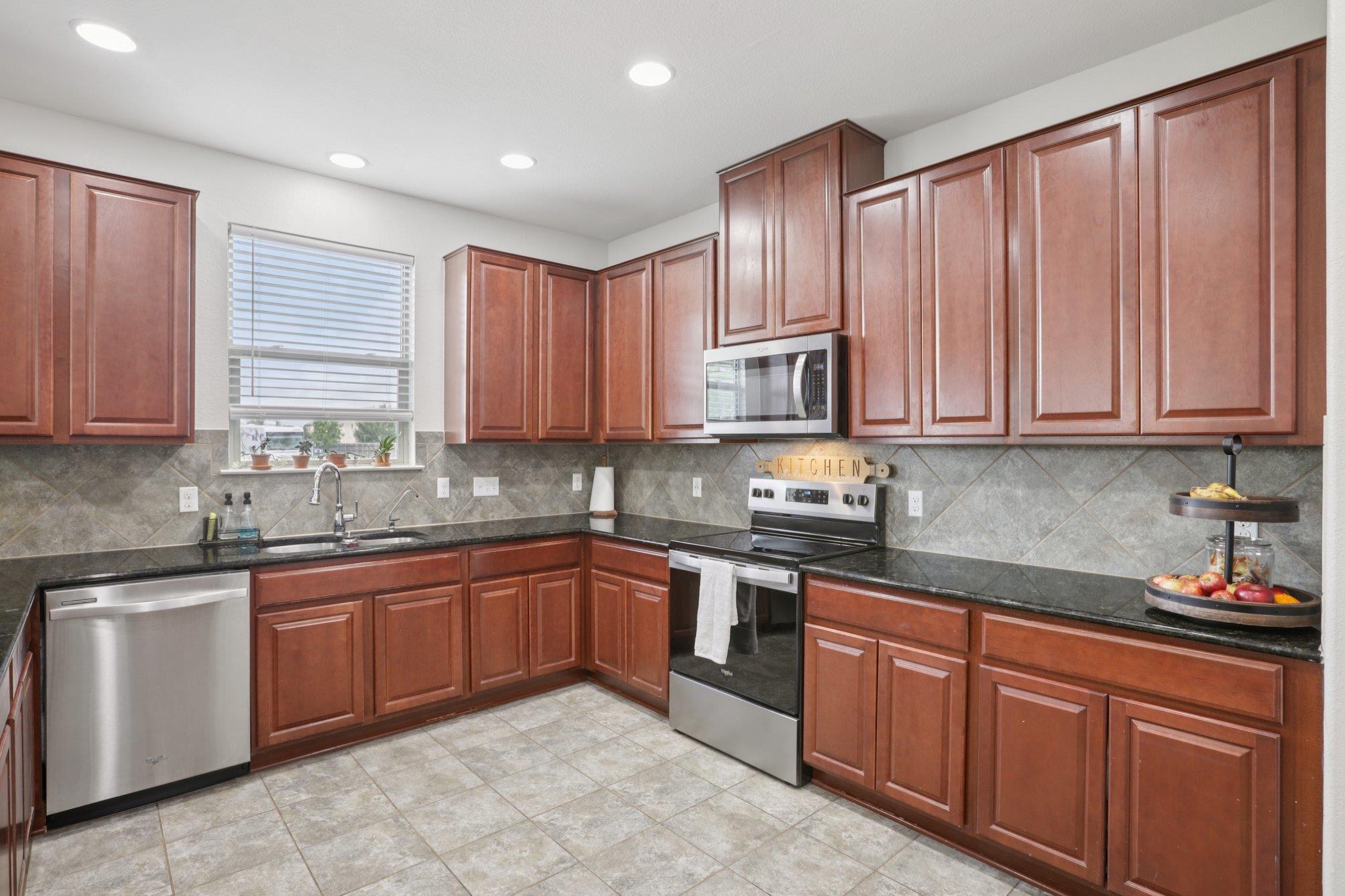 132 Brittany Ln, Bastrop, TX 78602