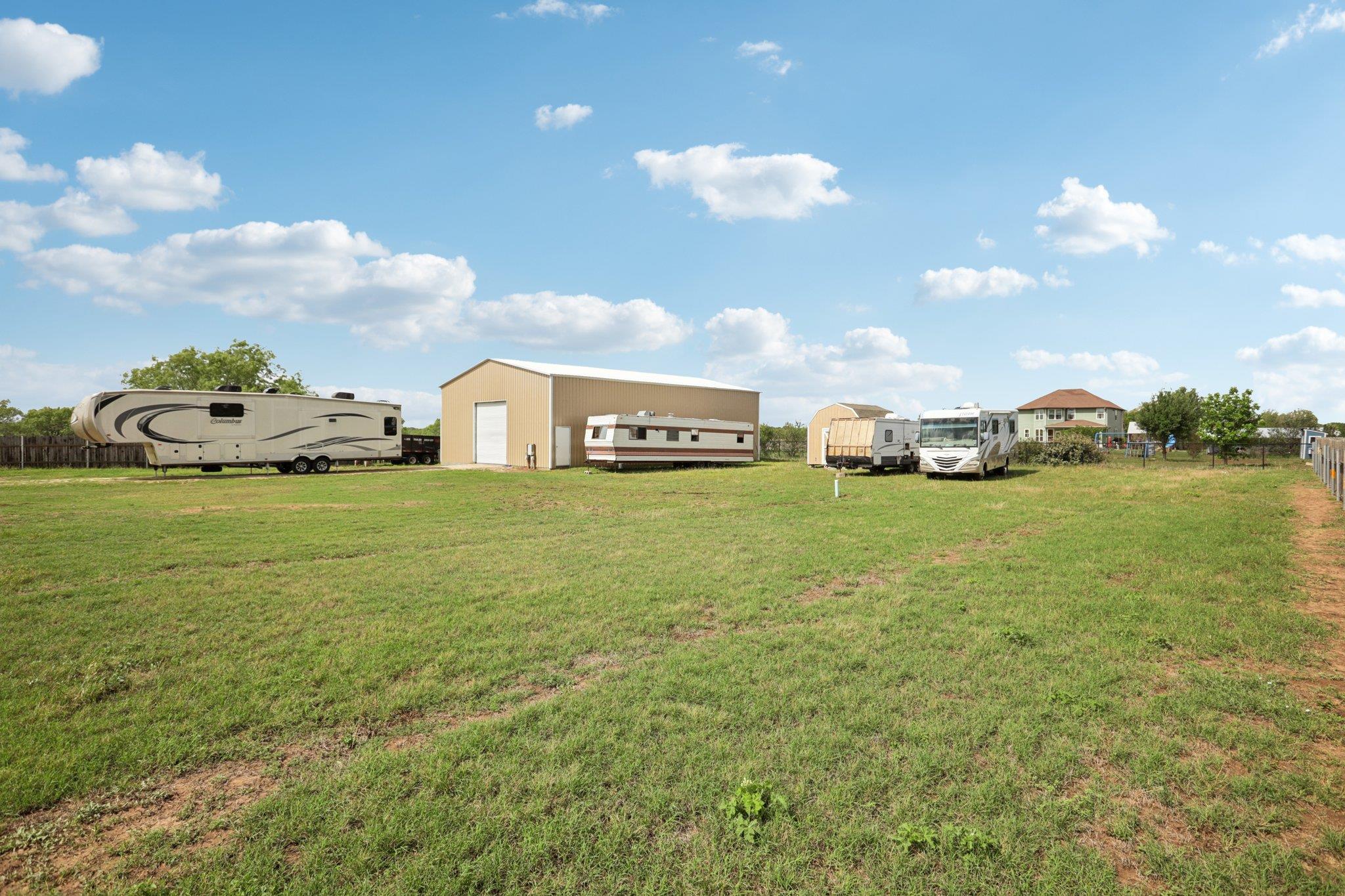 132 Brittany Ln, Bastrop, TX 78602