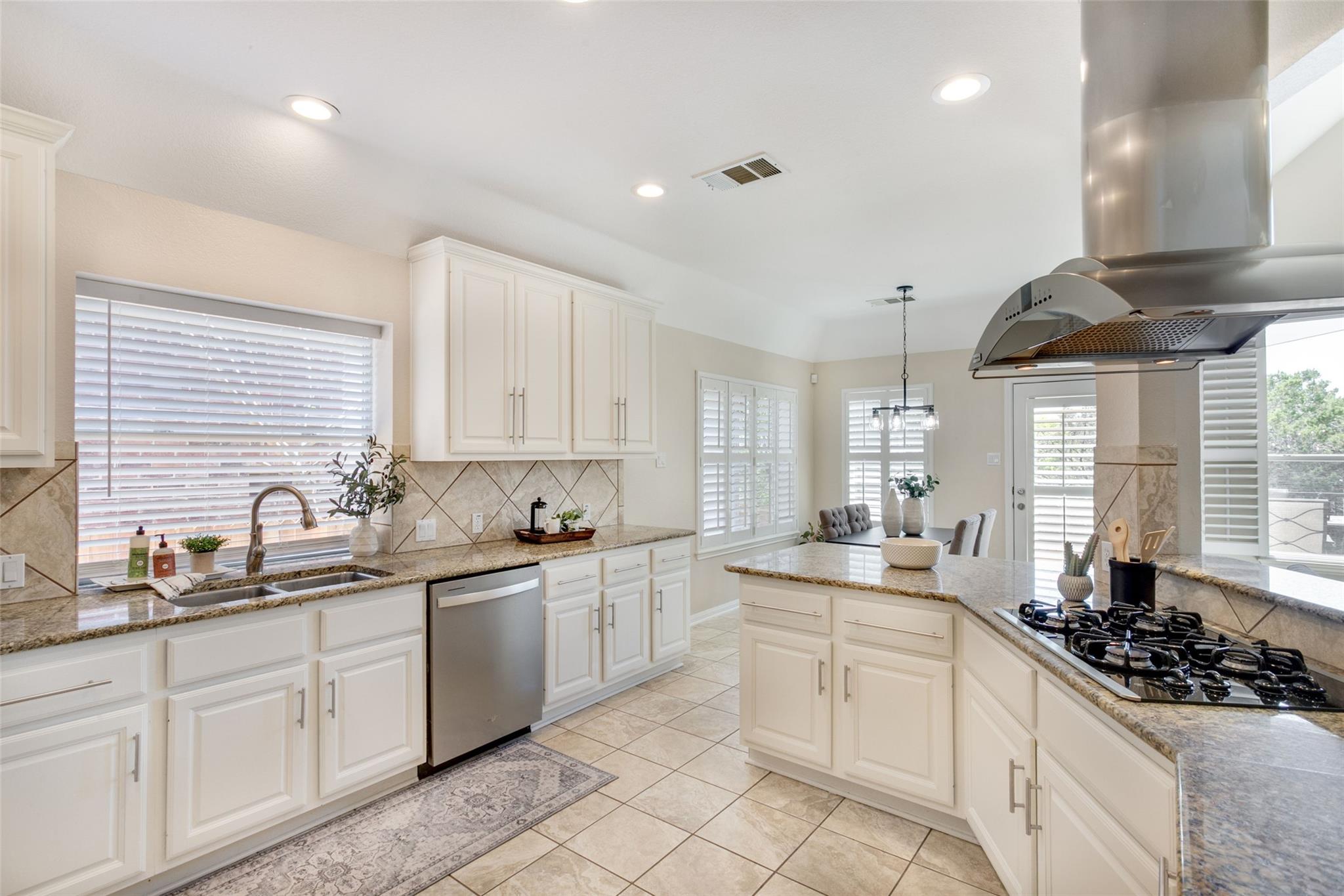 12709 Rush Creek Ln, Austin, TX 78732