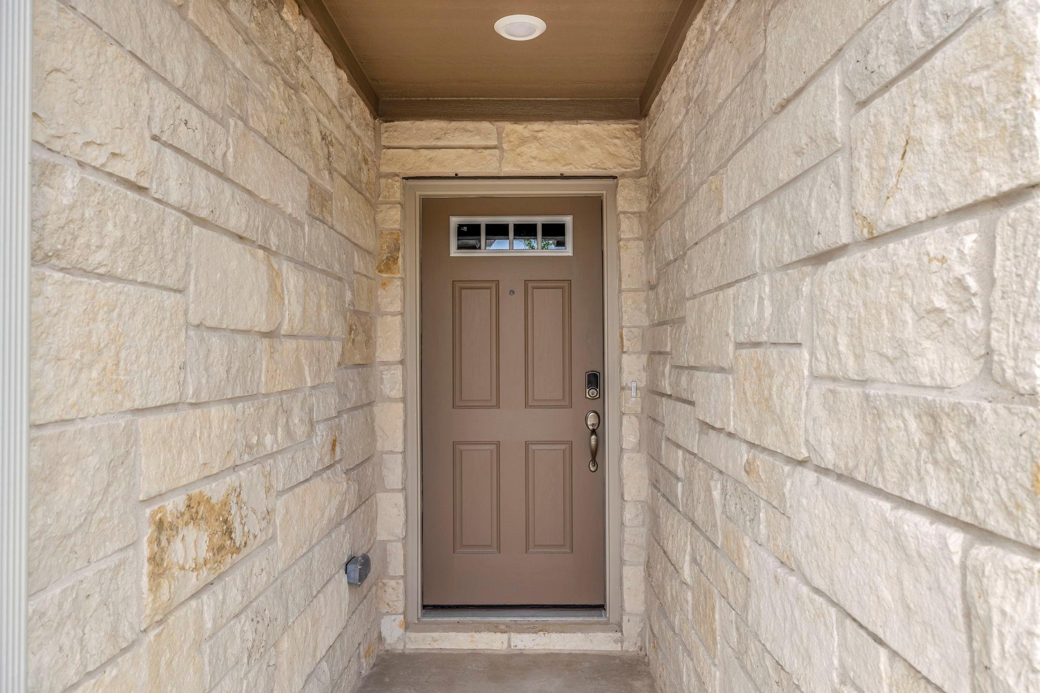 102 Greenspire Ln, Hutto, TX 78634