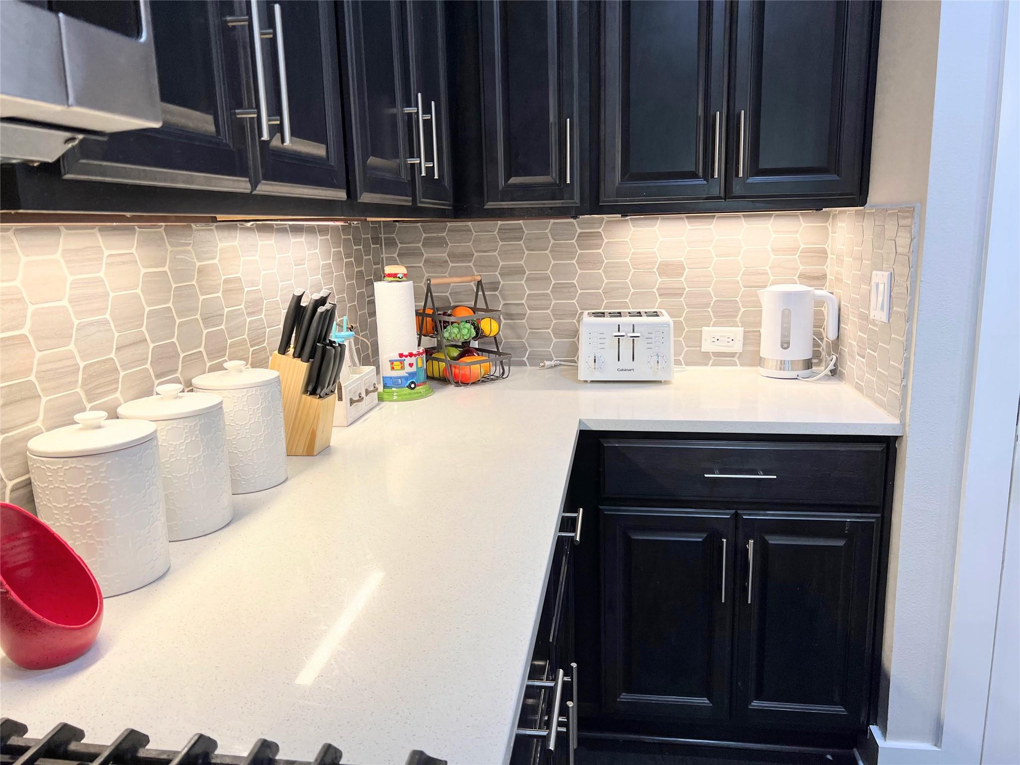 807 E 16th St # A & B, Austin, TX 78702