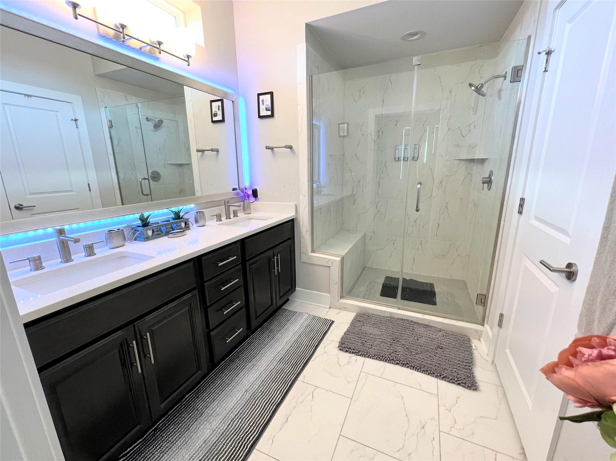 807 E 16th St # A & B, Austin, TX 78702