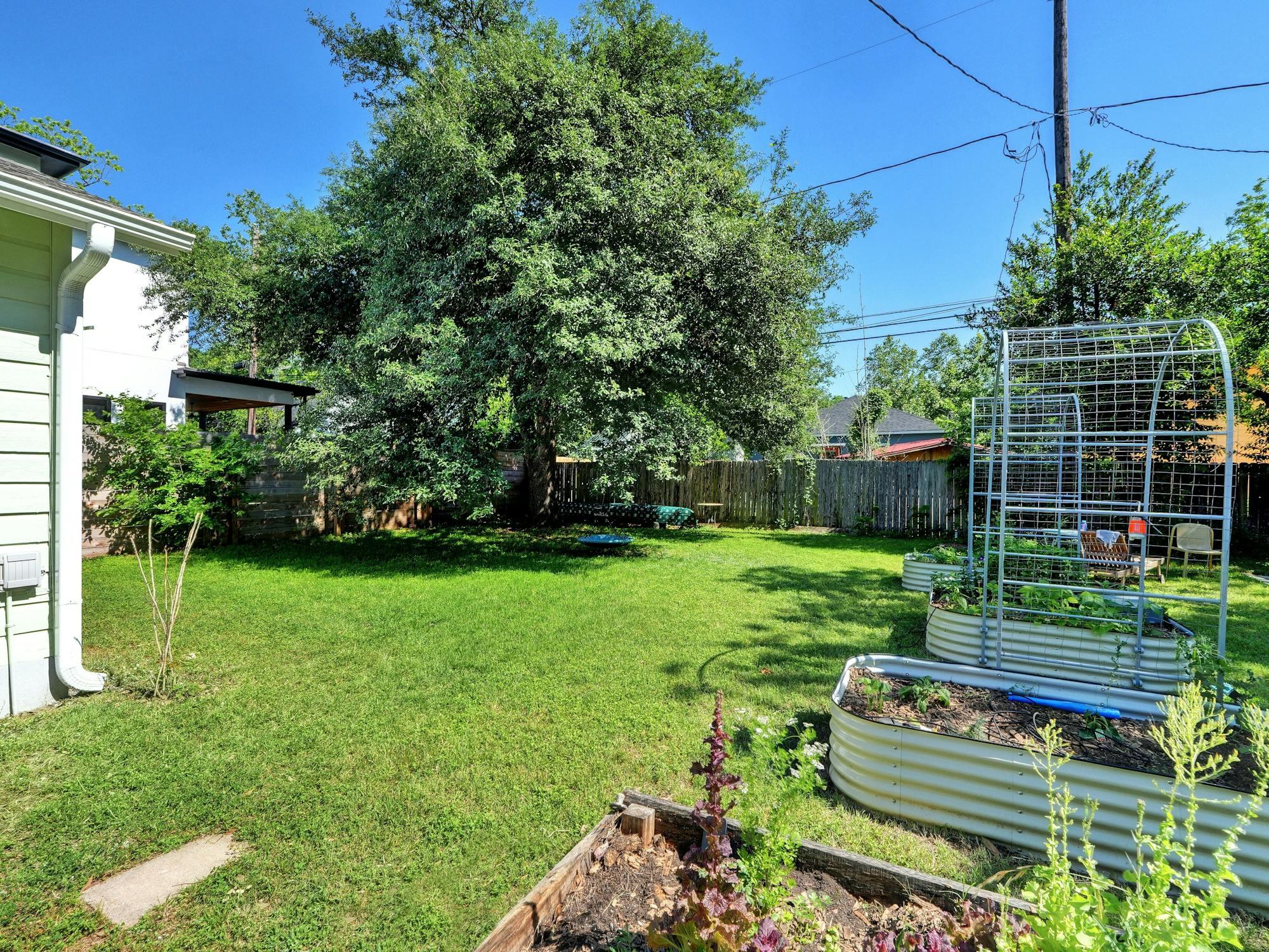 3011 E 17th St, Austin, TX 78702
