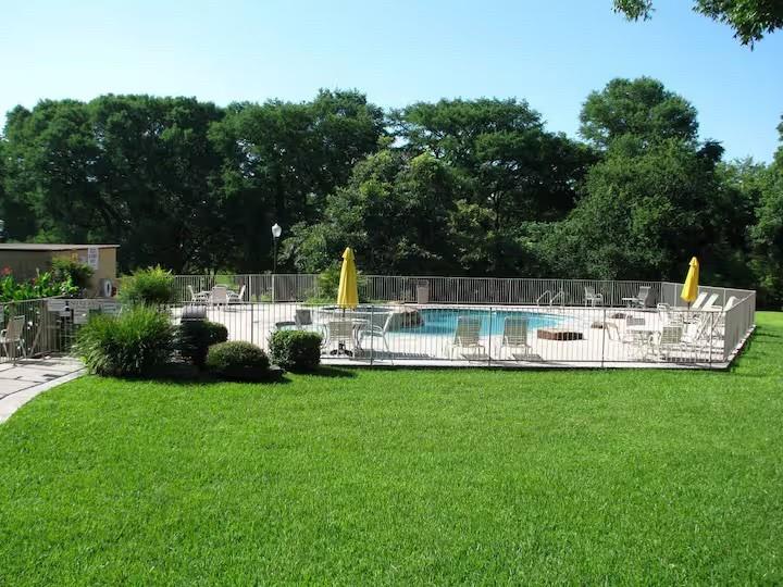 730 E Mather St # J202, New Braunfels, TX 78130