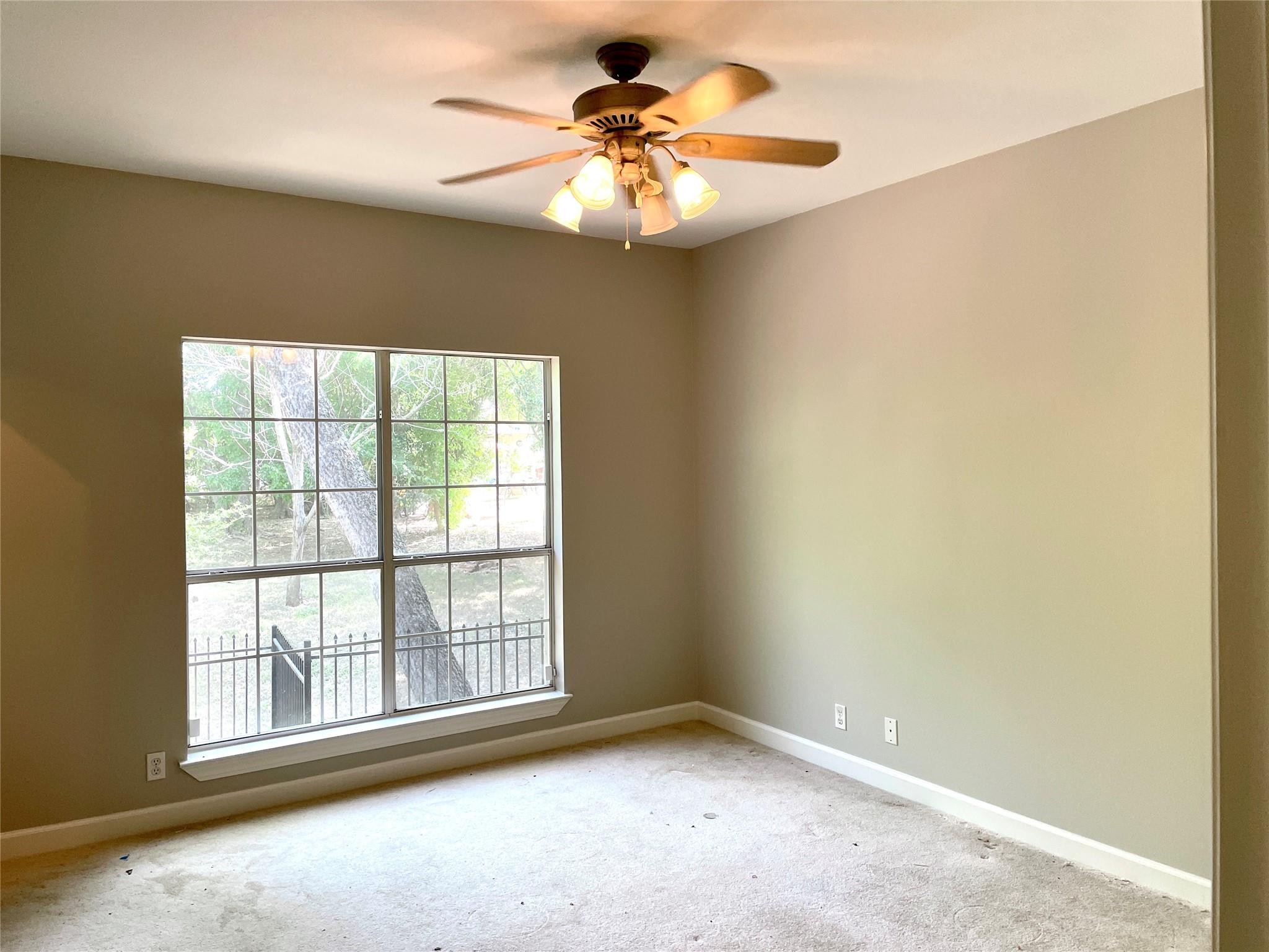 104 BERMUDA Dr, Manchaca, TX 78652