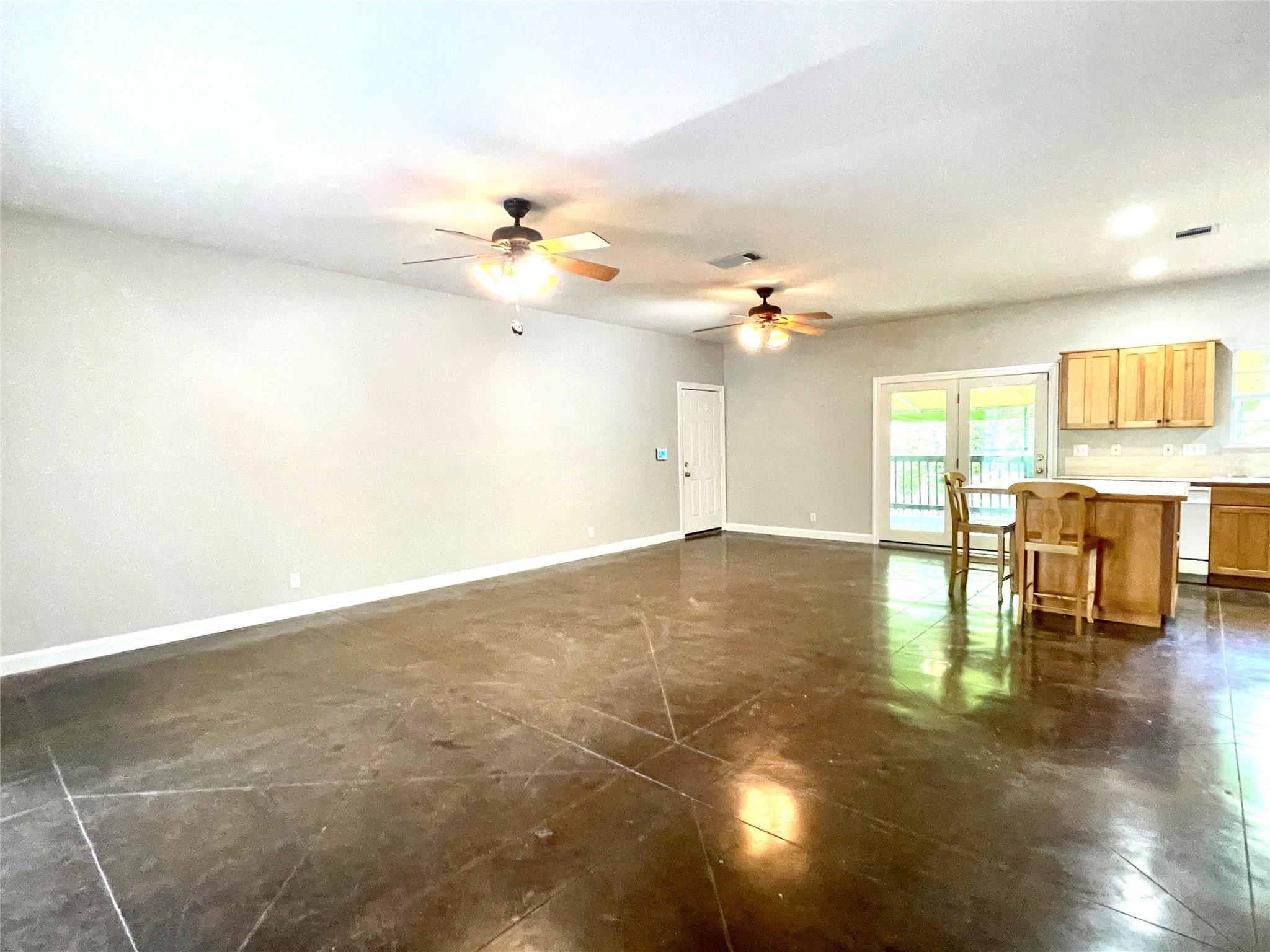 104 BERMUDA Dr, Manchaca, TX 78652