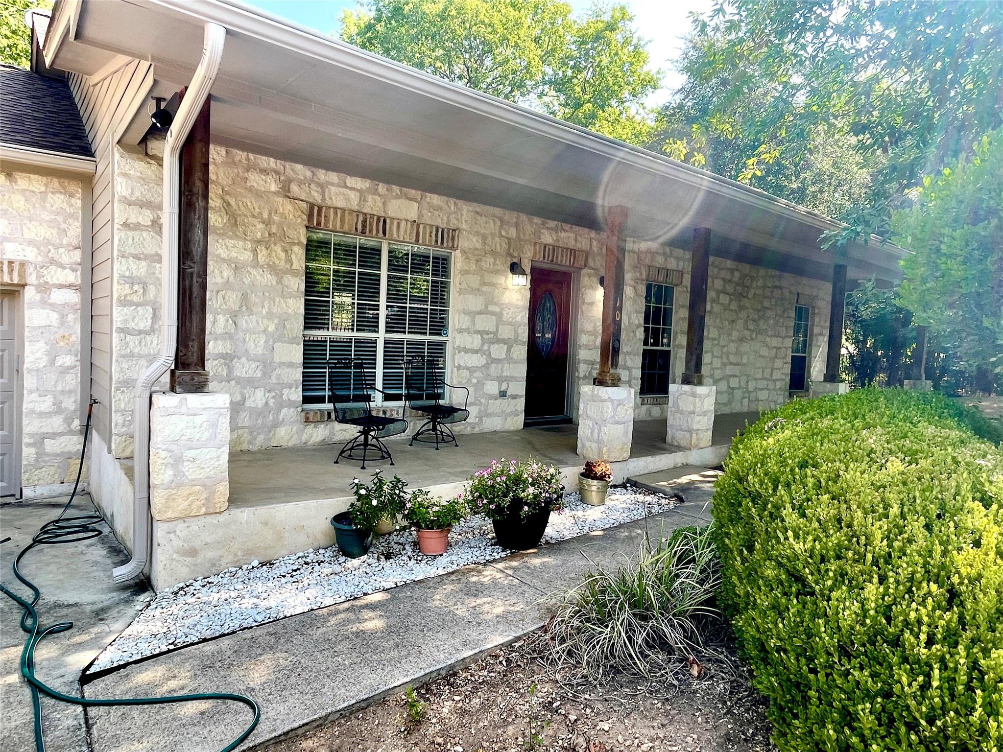 104 BERMUDA Dr, Manchaca, TX 78652