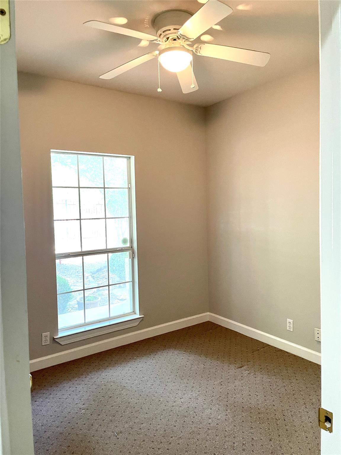 104 BERMUDA Dr, Manchaca, TX 78652