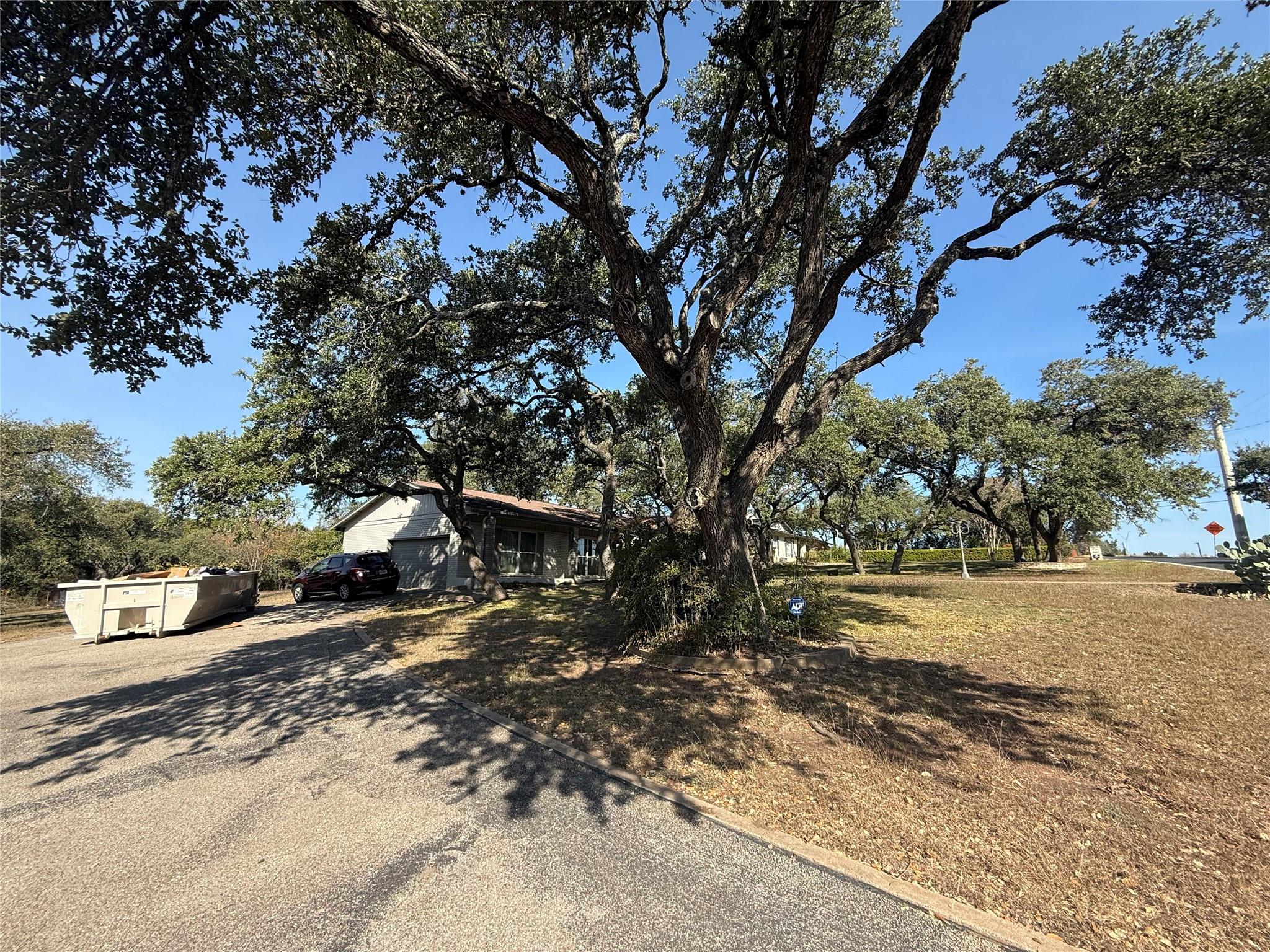 8402 Candelaria Dr, Austin, TX 78737