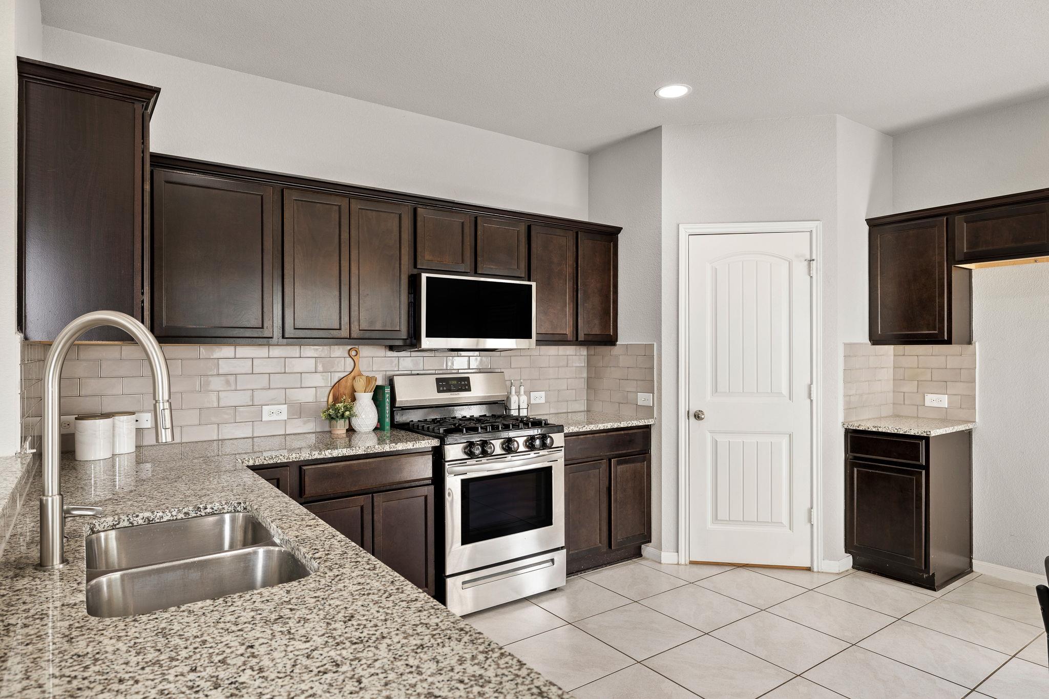 2009 Grow Ln, Austin, TX 78754