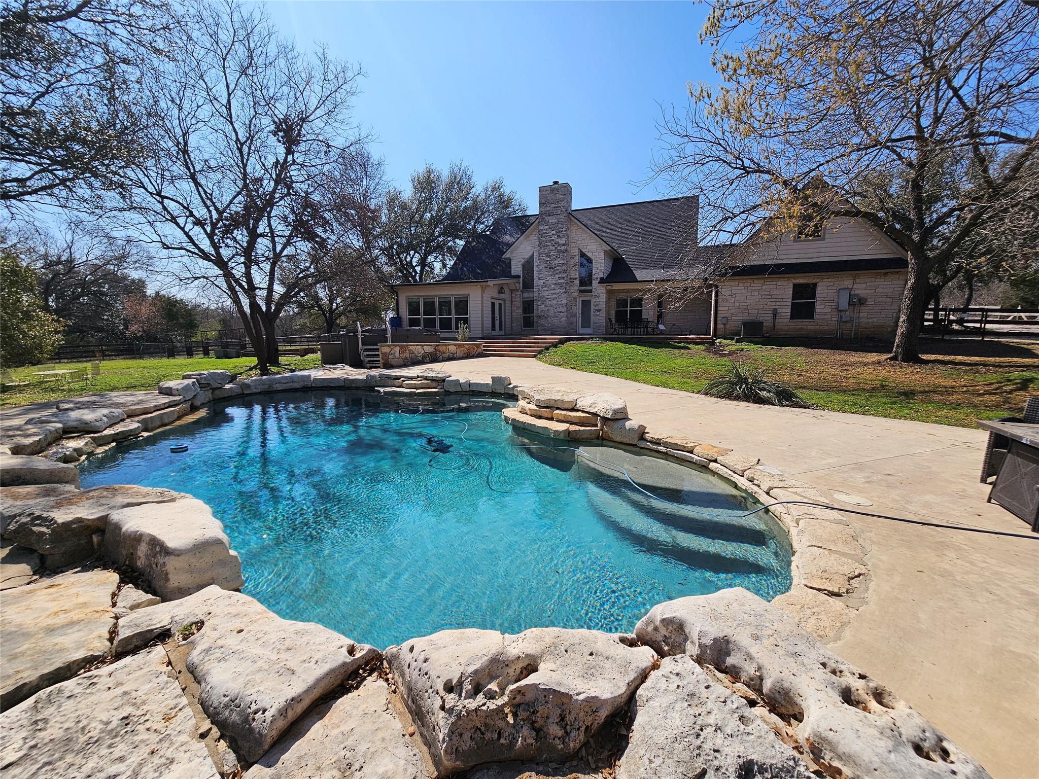 1060 Great Oaks Dr, Salado, TX 76571