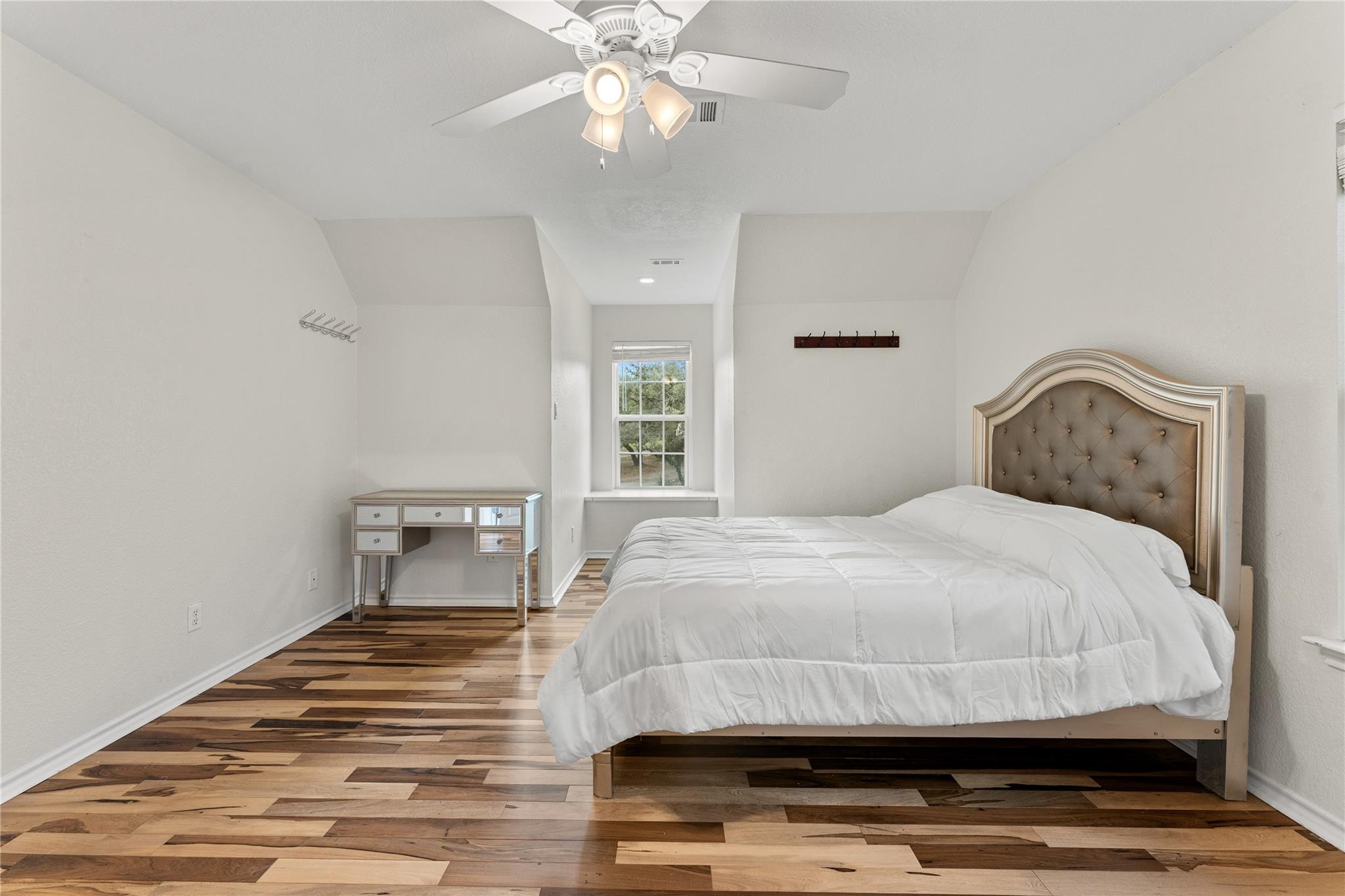 1060 Great Oaks Dr, Salado, TX 76571