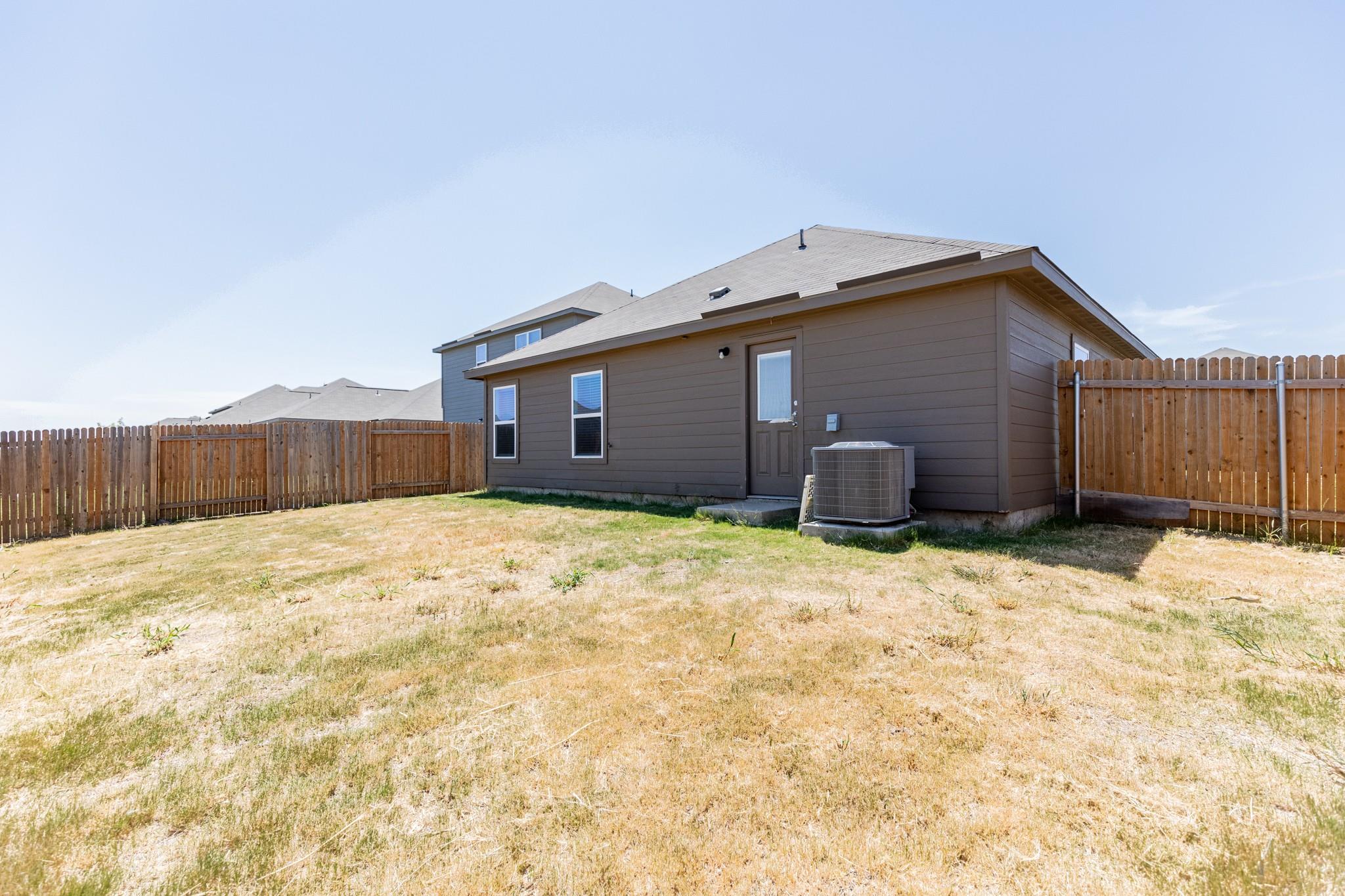 18408 Speculator Ln, Elgin, TX 78621