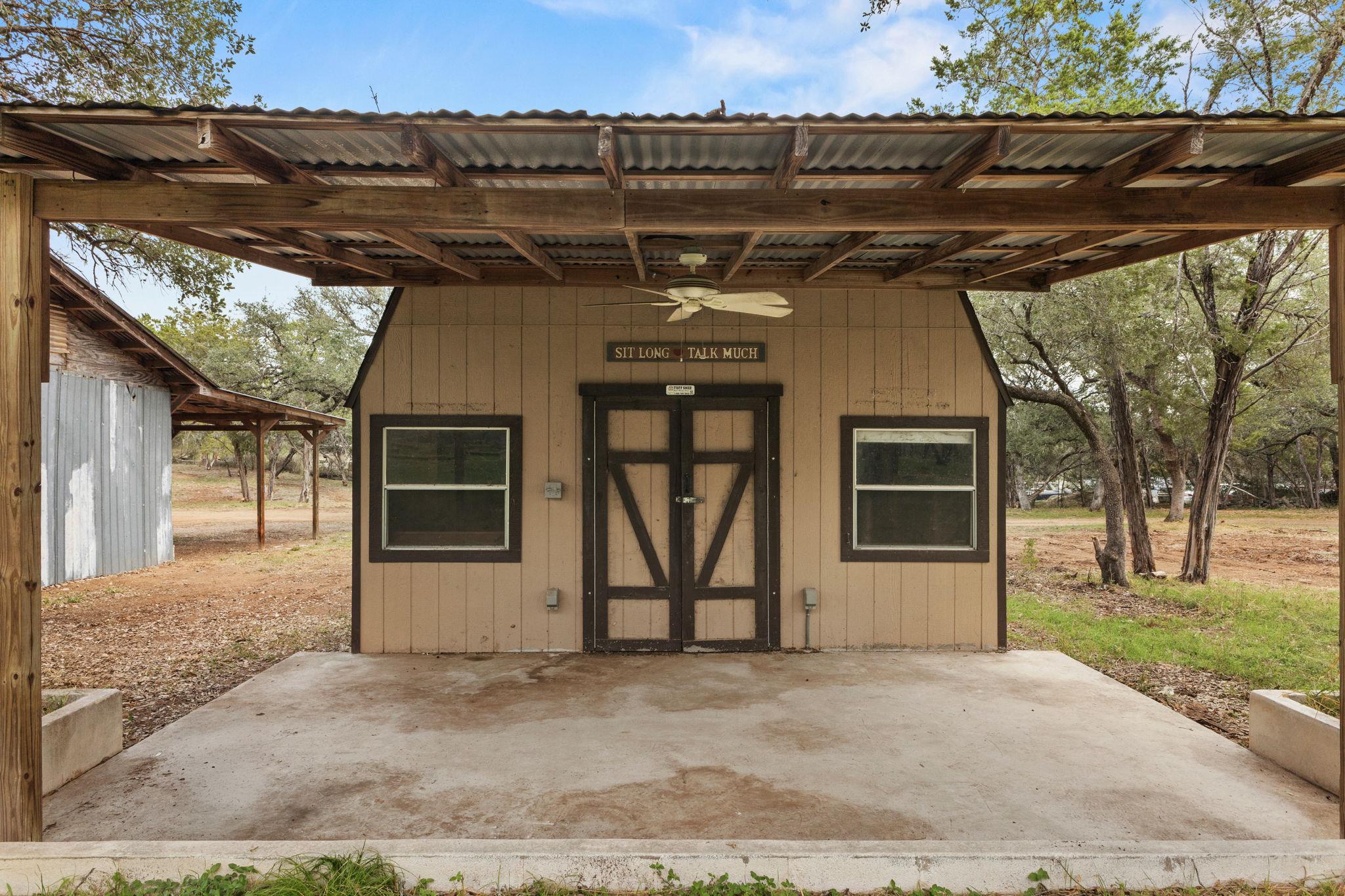 122 Winding Creek Rd, Spicewood, TX 78669
