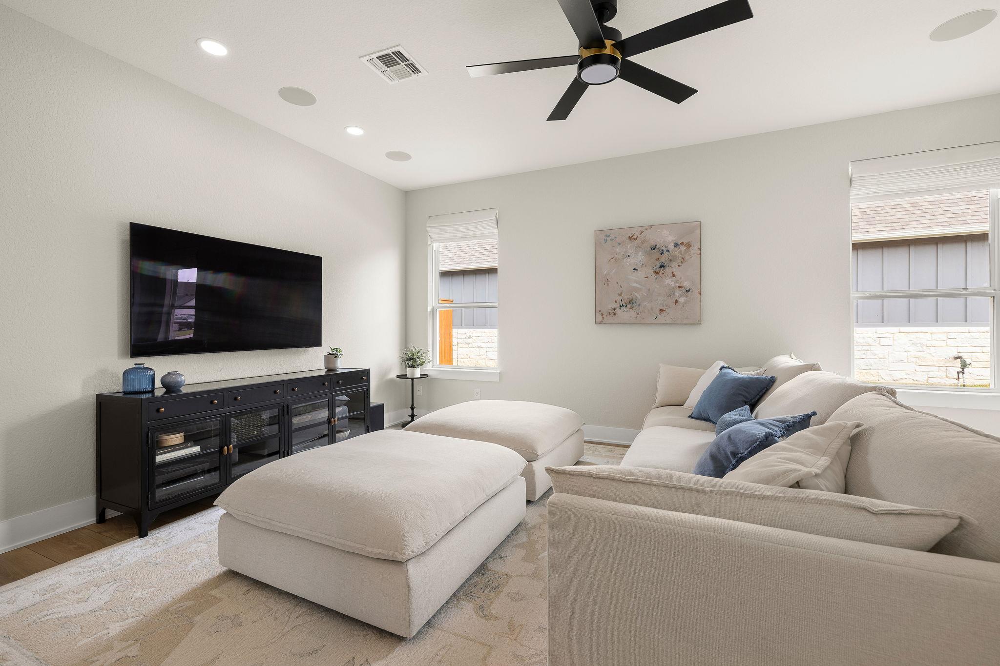 153 McNaughton Dr, Liberty Hill, TX 78642