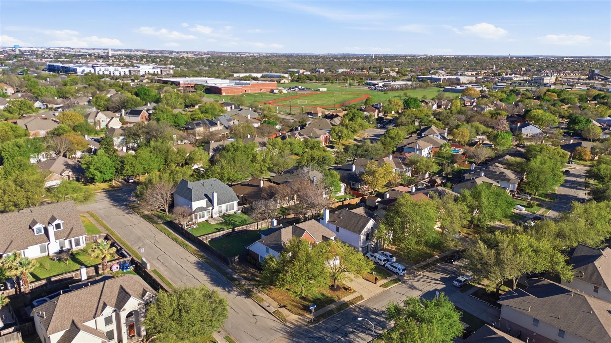 712 Runners Rdg, Pflugerville, TX 78660