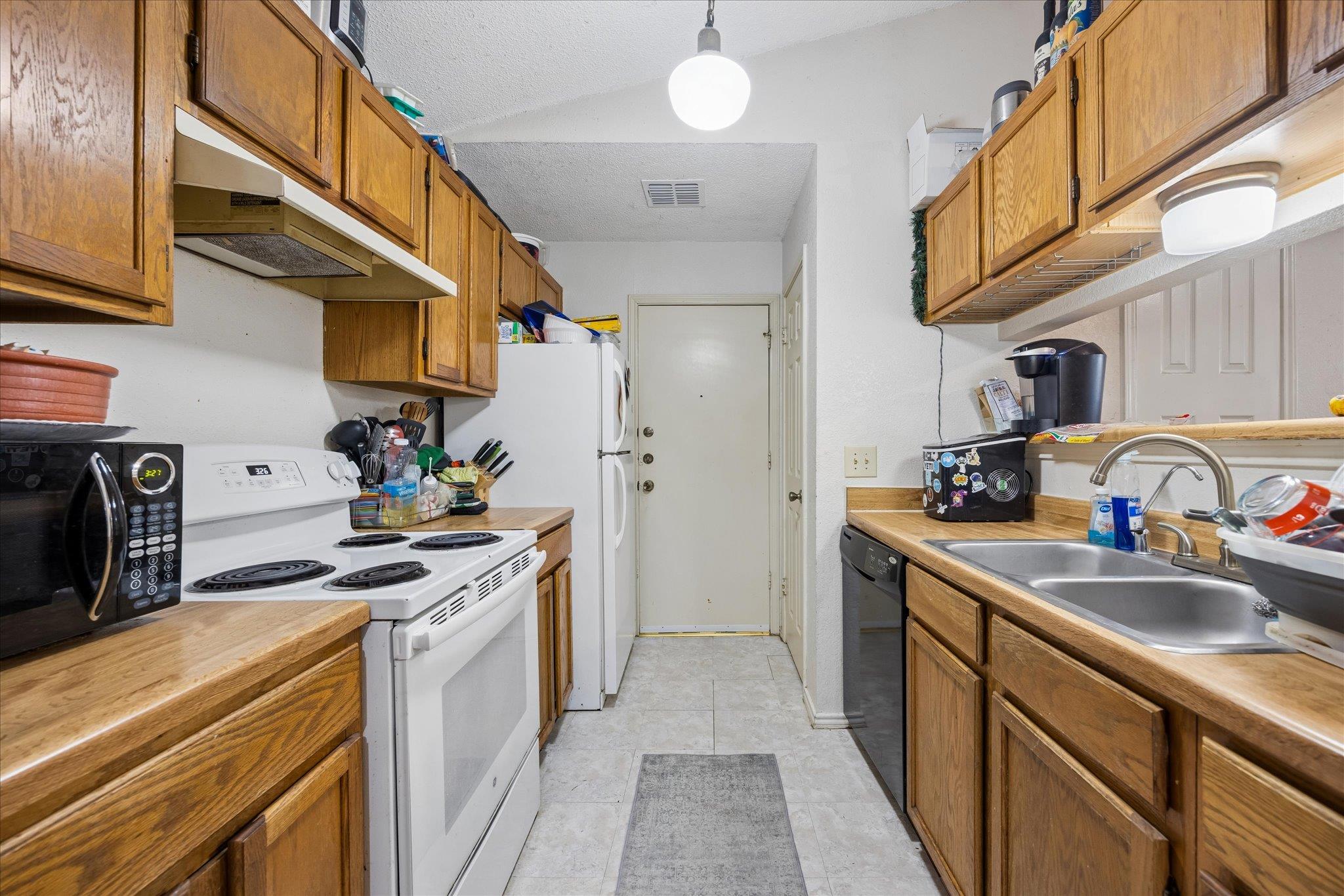 9401 Kempler Dr, Austin, TX 78748