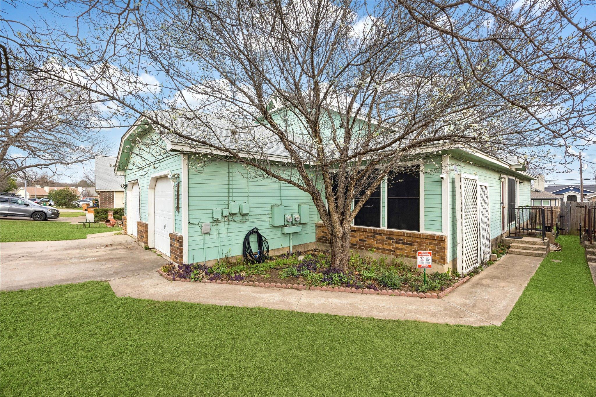 9401 Kempler Dr, Austin, TX 78748