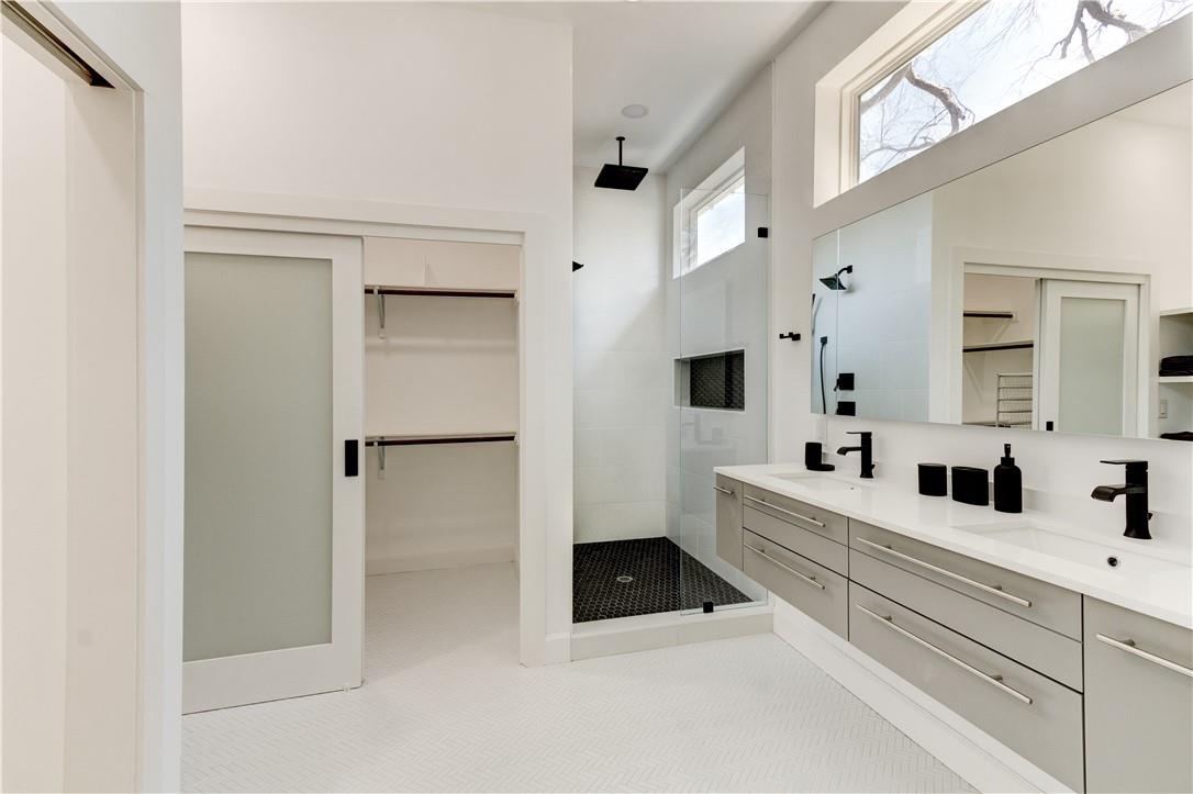 2715 ZARAGOSA St, Austin, TX 78702