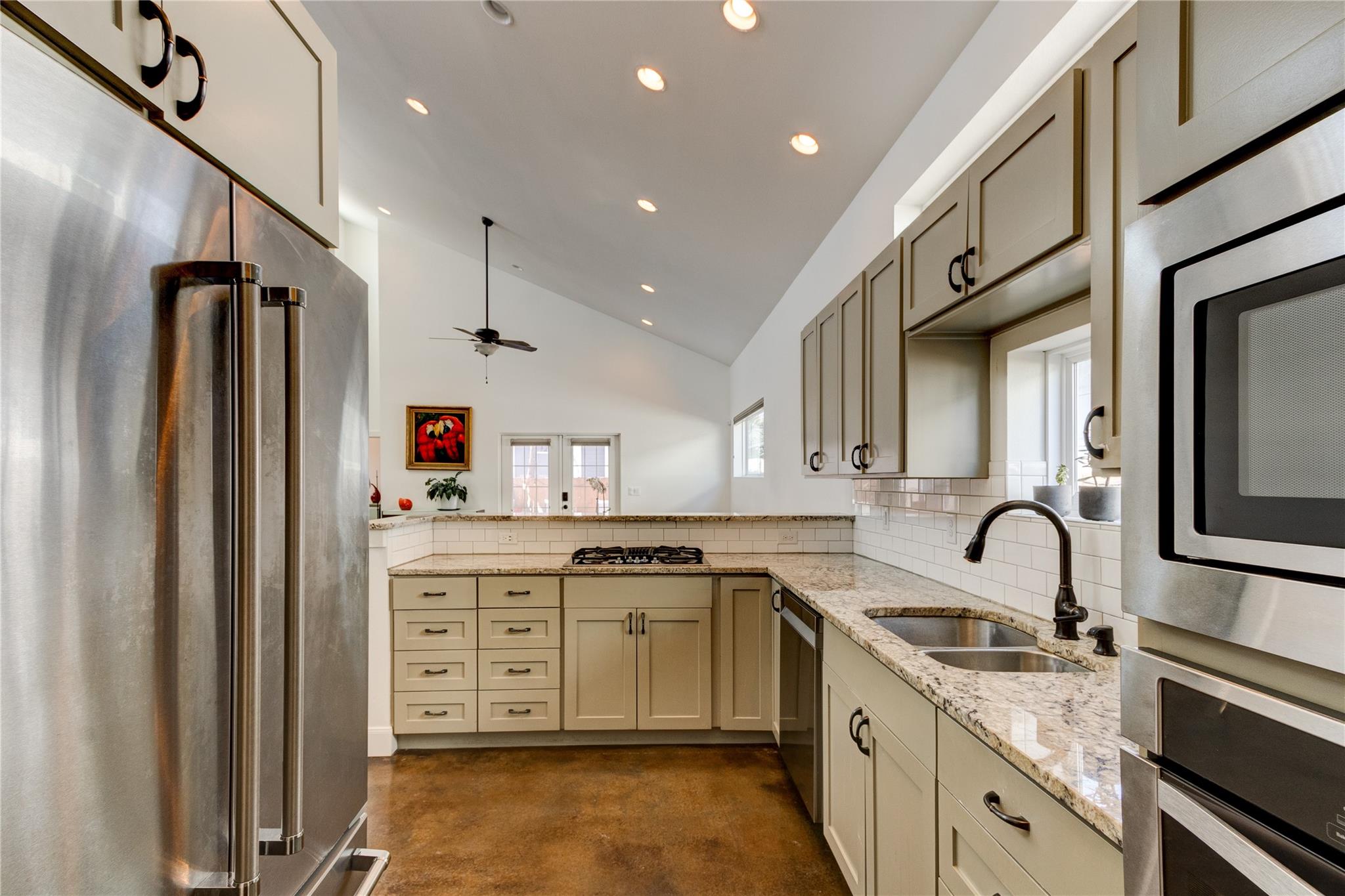 2715 ZARAGOSA St, Austin, TX 78702