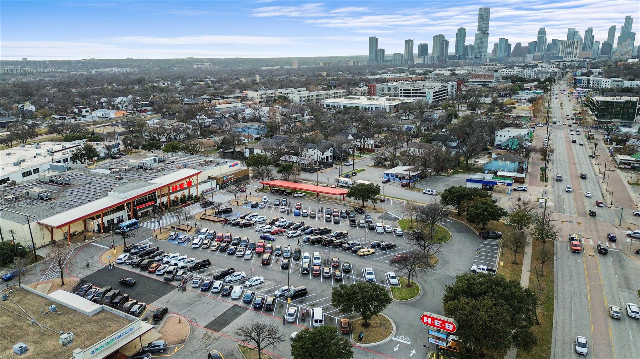 2715 ZARAGOSA St, Austin, TX 78702