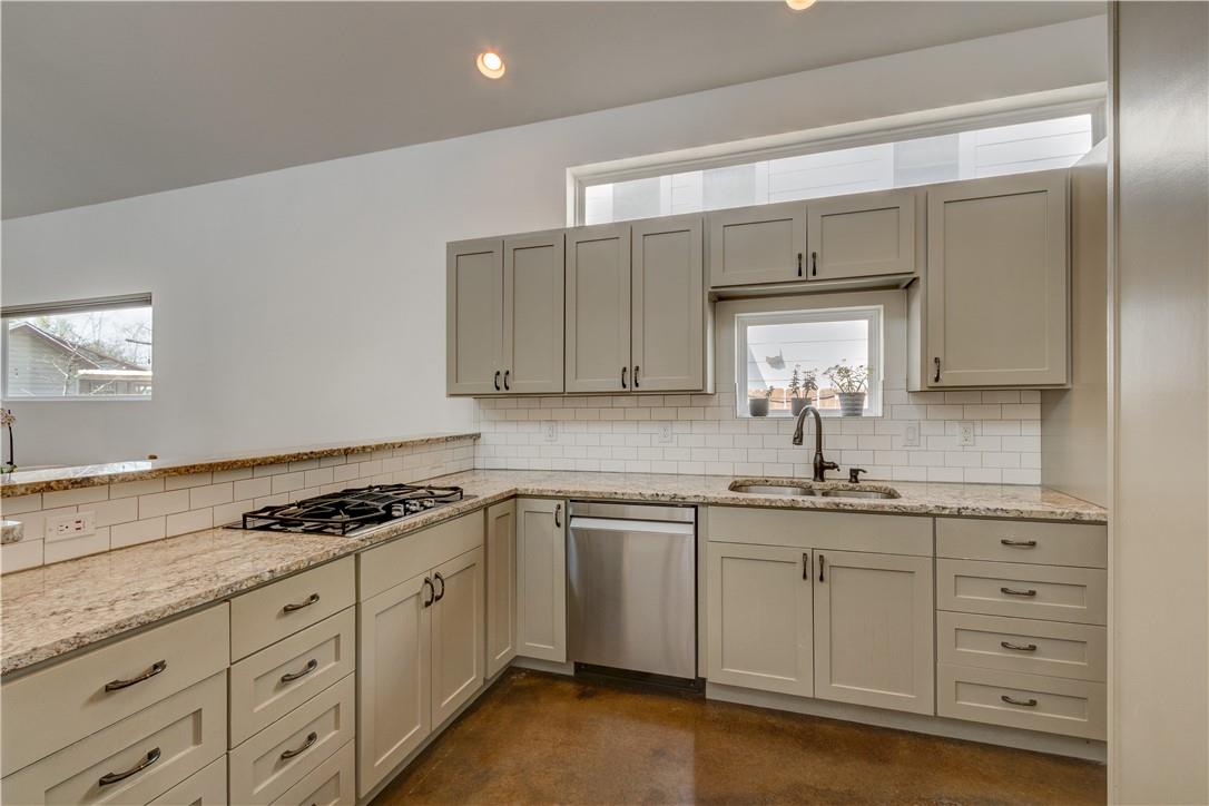 2715 ZARAGOSA St, Austin, TX 78702